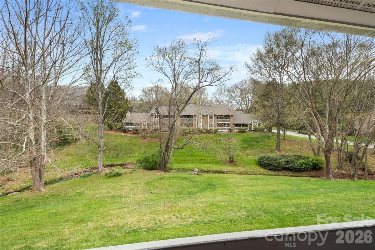 6 Willow Tree Run Property Photo 22