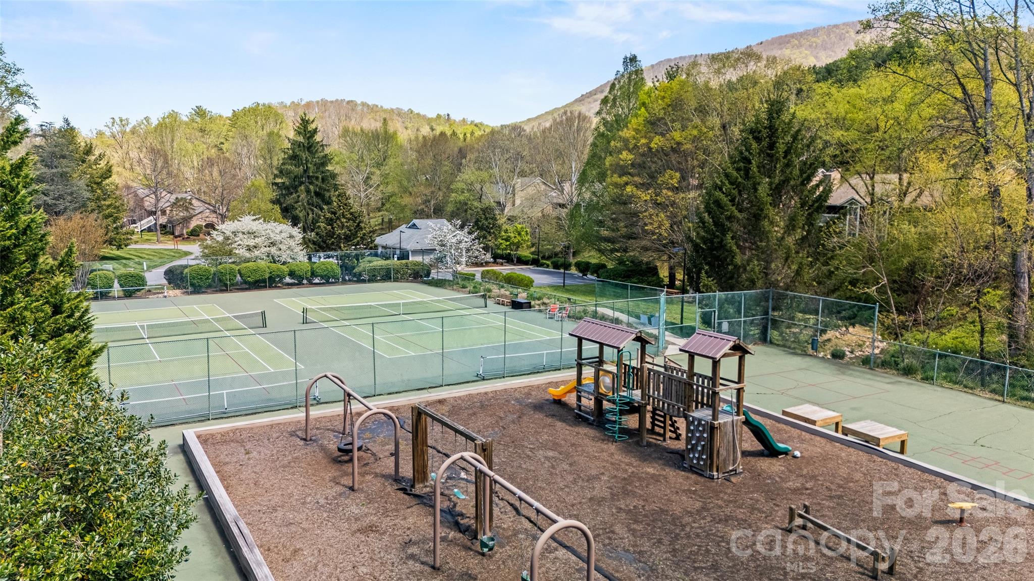 6 Willow Tree Run Property Photo 27