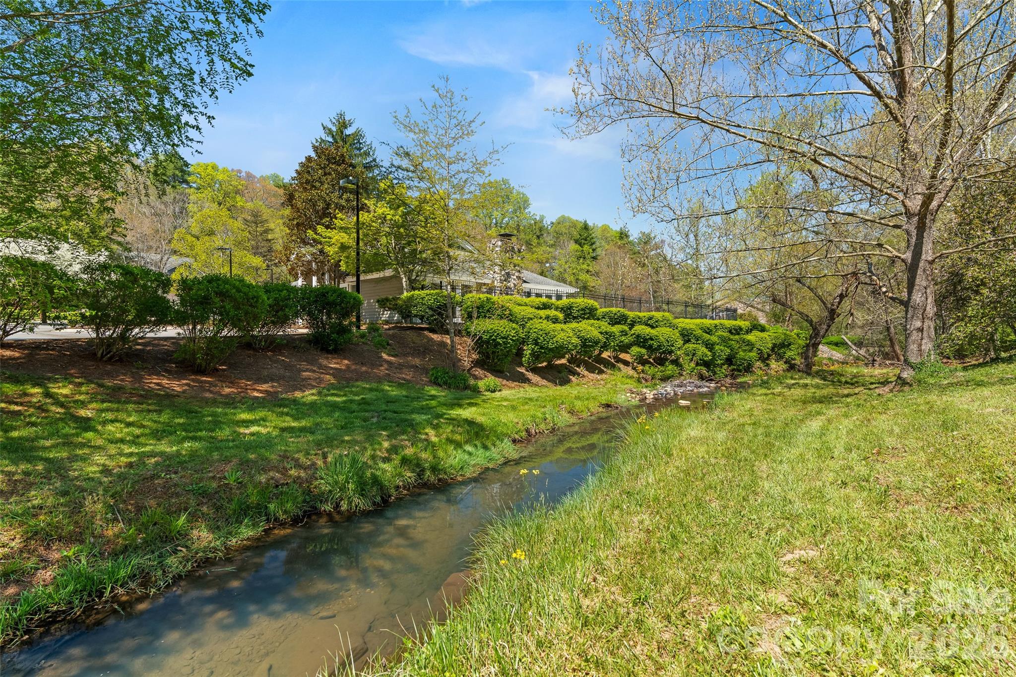 6 Willow Tree Run Property Photo 34
