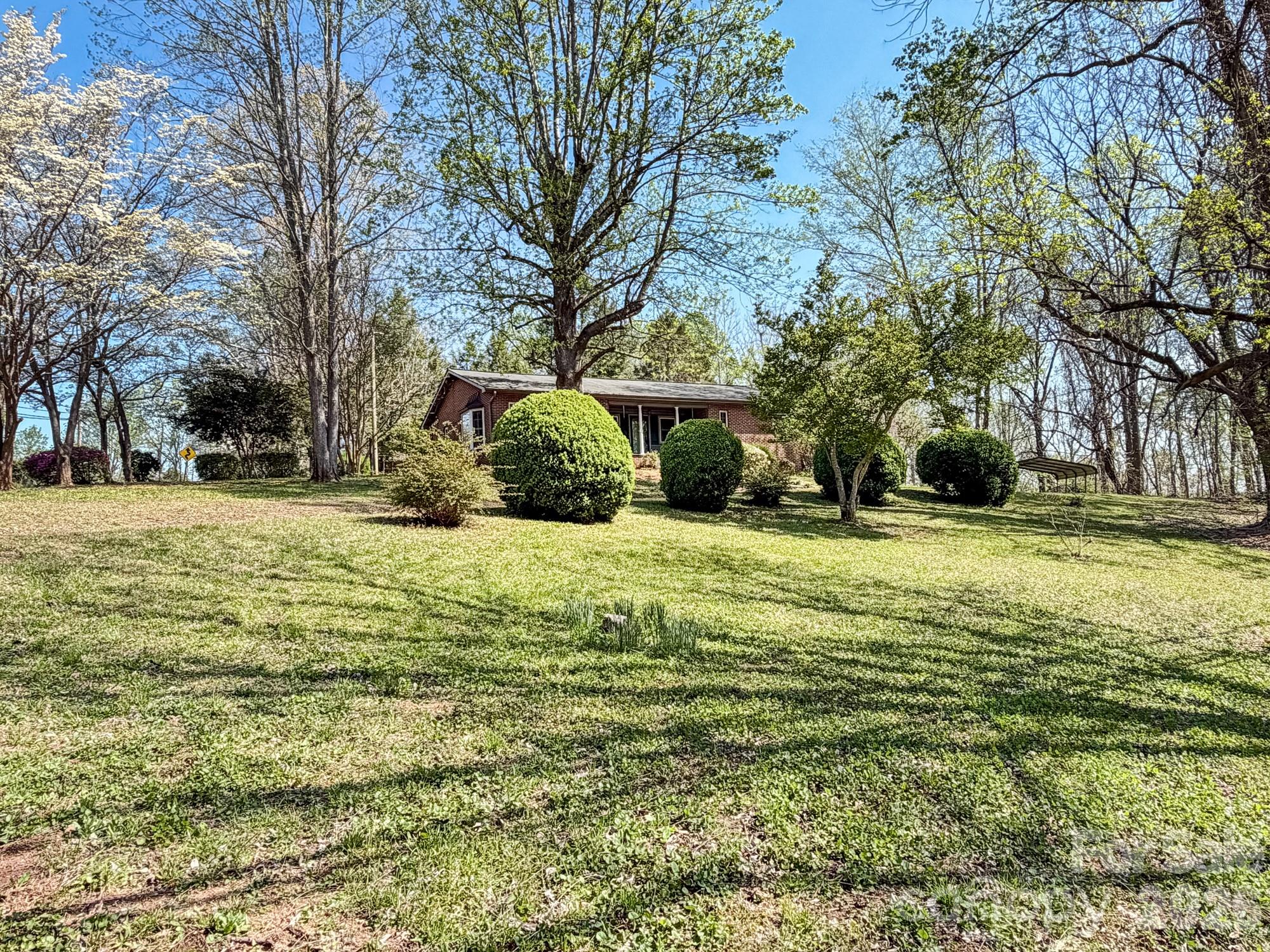 1401 E Union Street Property Photo 6