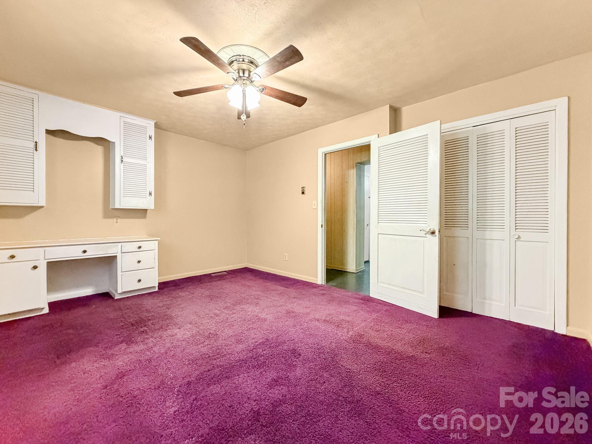 1401 E Union Street Property Photo 27