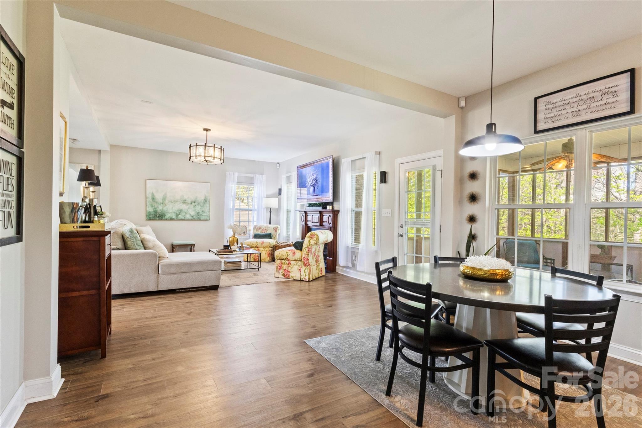 7355 Drury Lane Property Photo 17