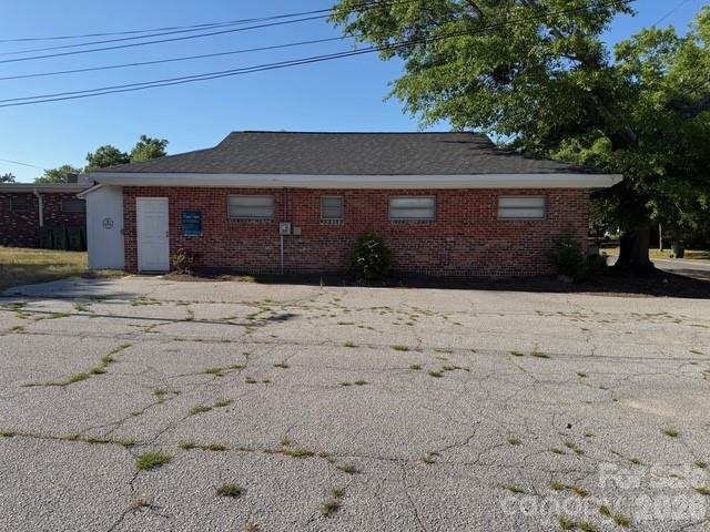 104 S Ashe Street Property Photo 2