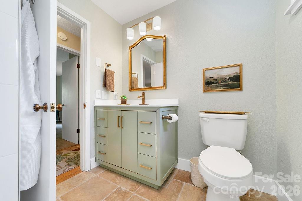 216 Tinequa Drive Property Photo 22