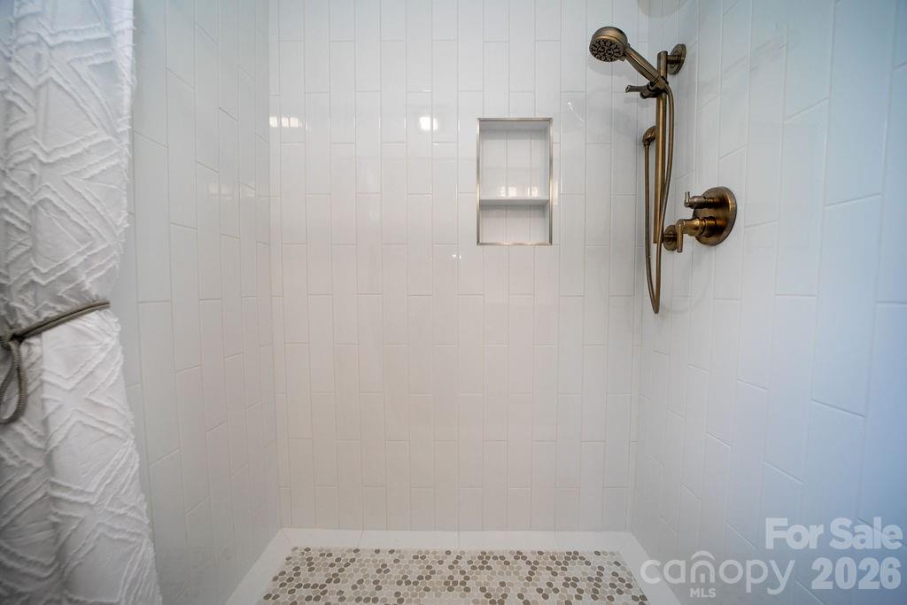 216 Tinequa Drive Property Photo 23