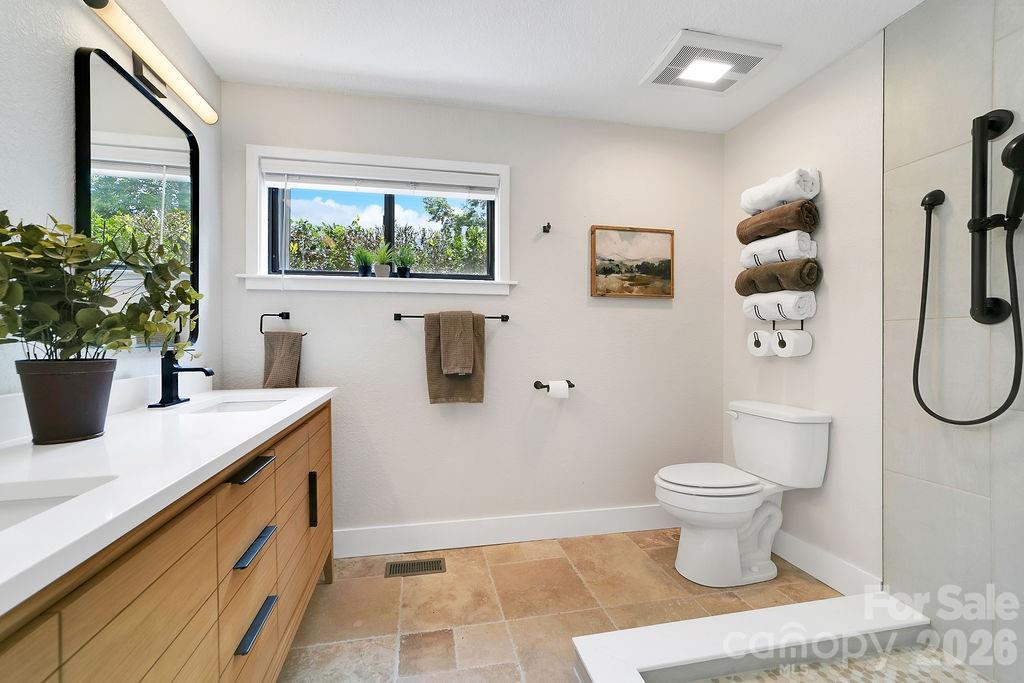 216 Tinequa Drive Property Photo 32