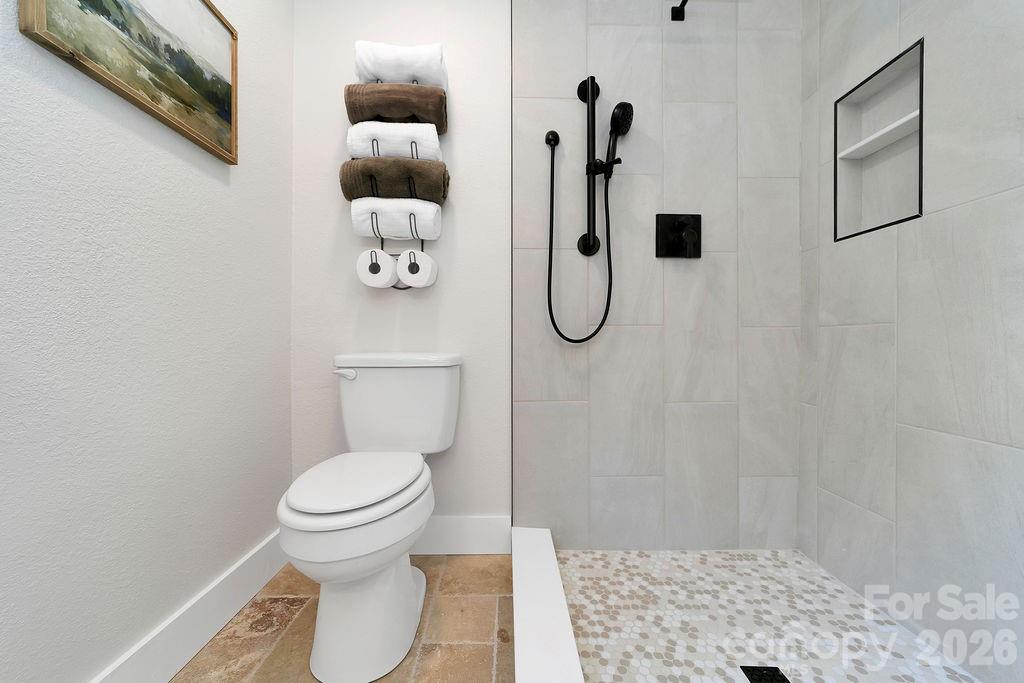 216 Tinequa Drive Property Photo 35