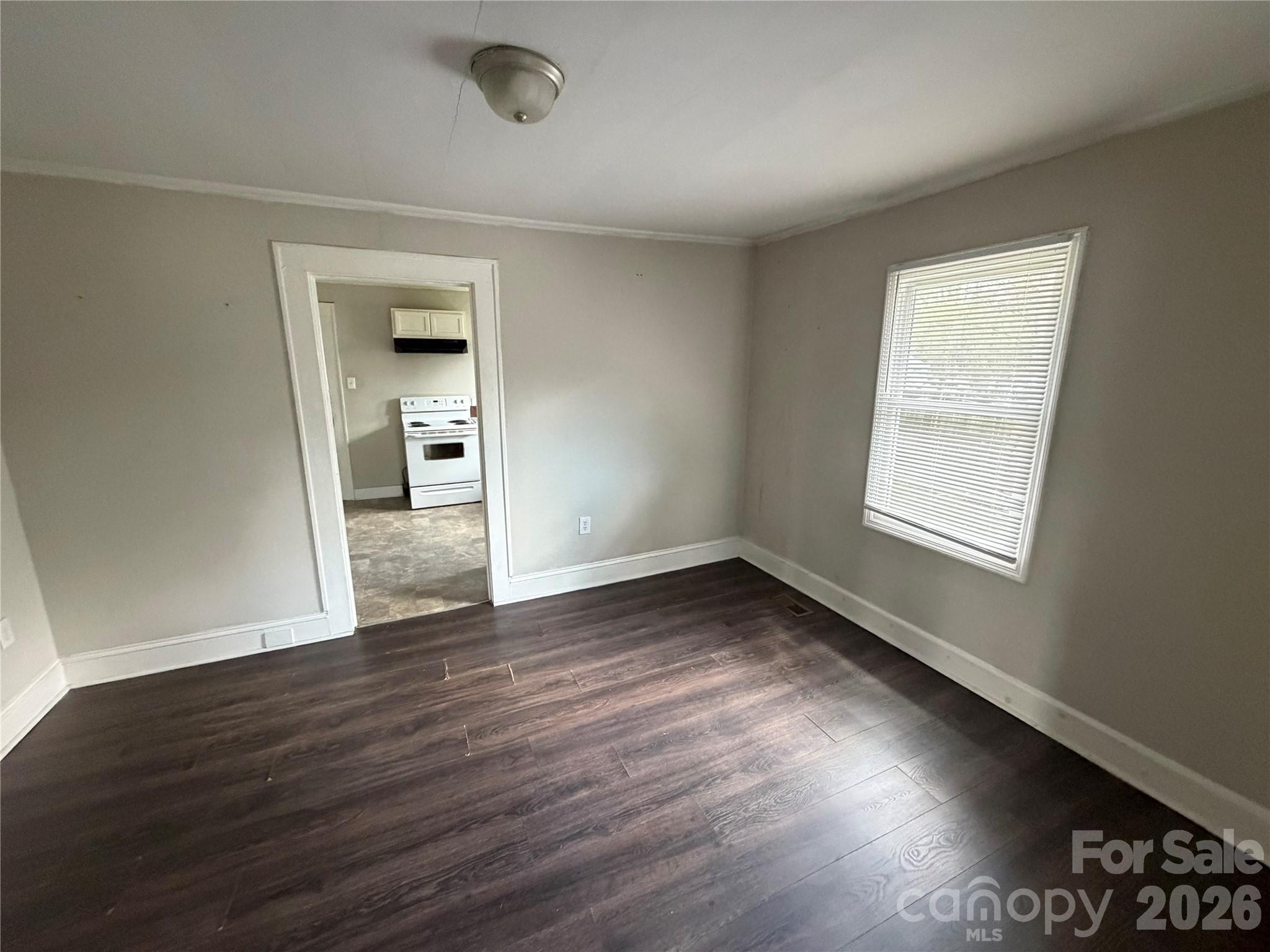 1002 N Salisbury Avenue Property Photo 5