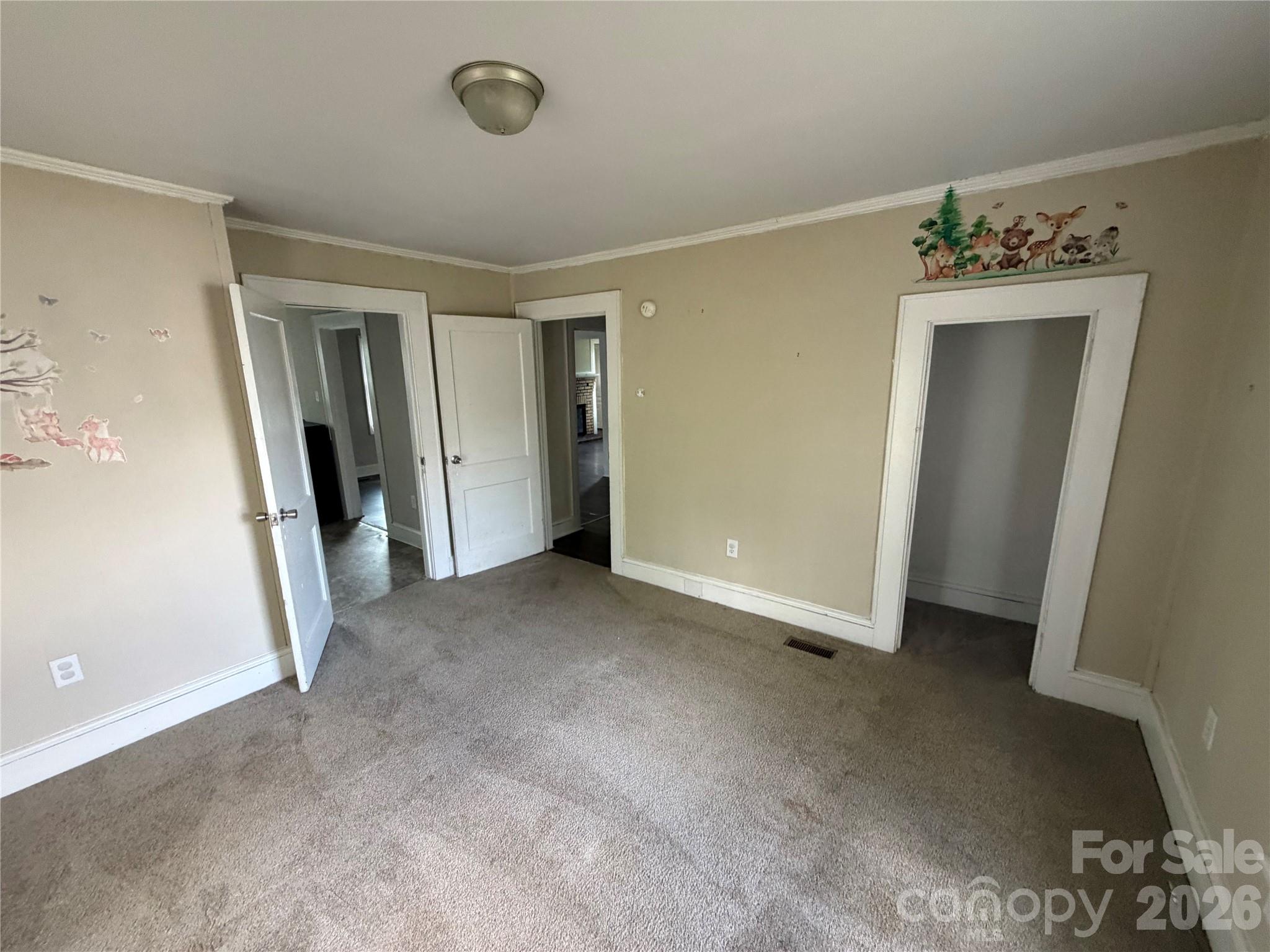 1002 N Salisbury Avenue Property Photo 11