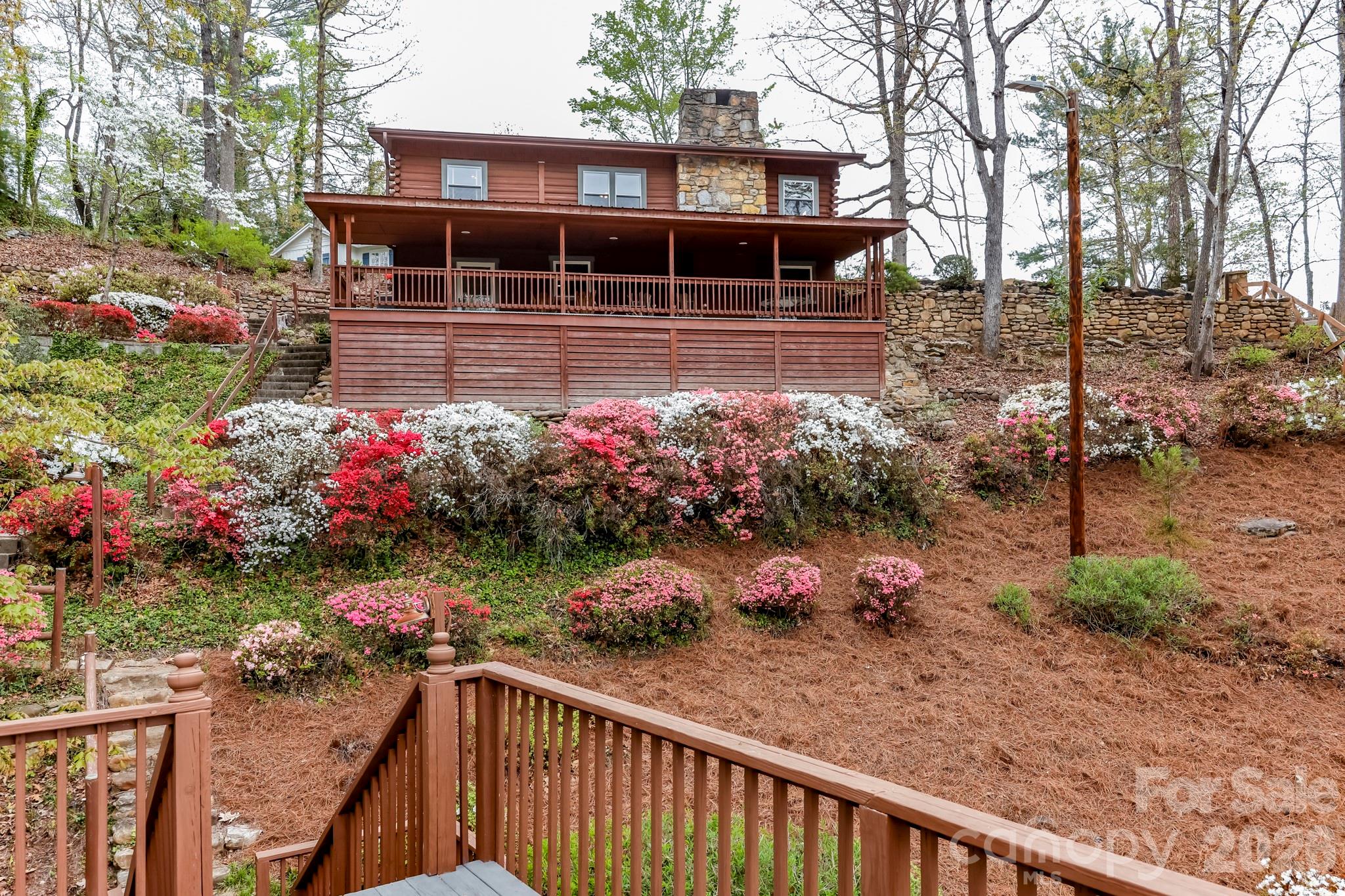118 Rock Point Road Property Photo 2