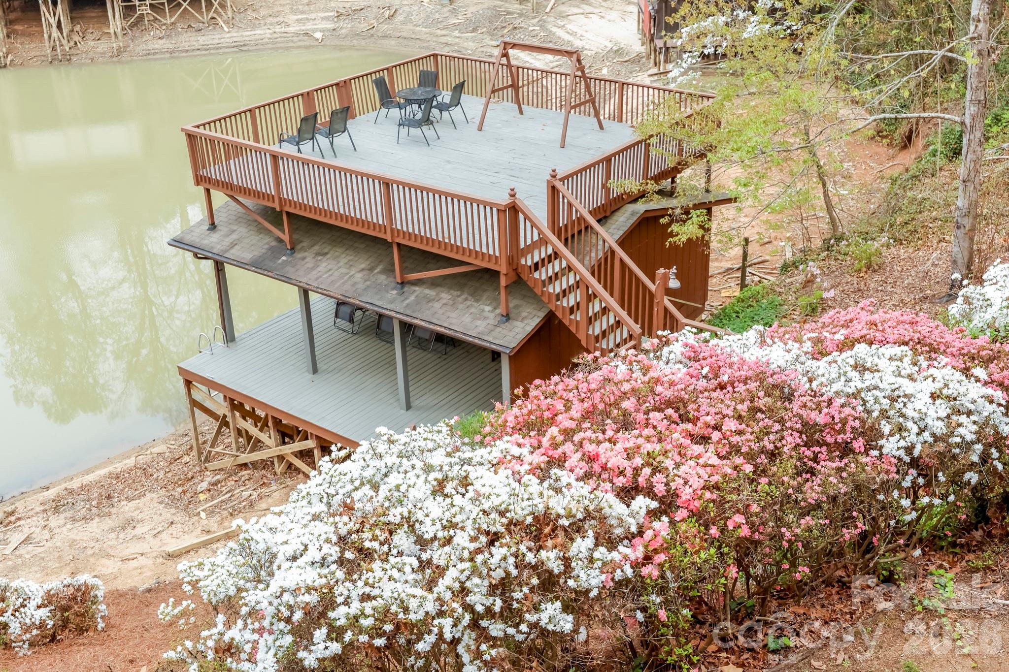 118 Rock Point Road Property Photo 7