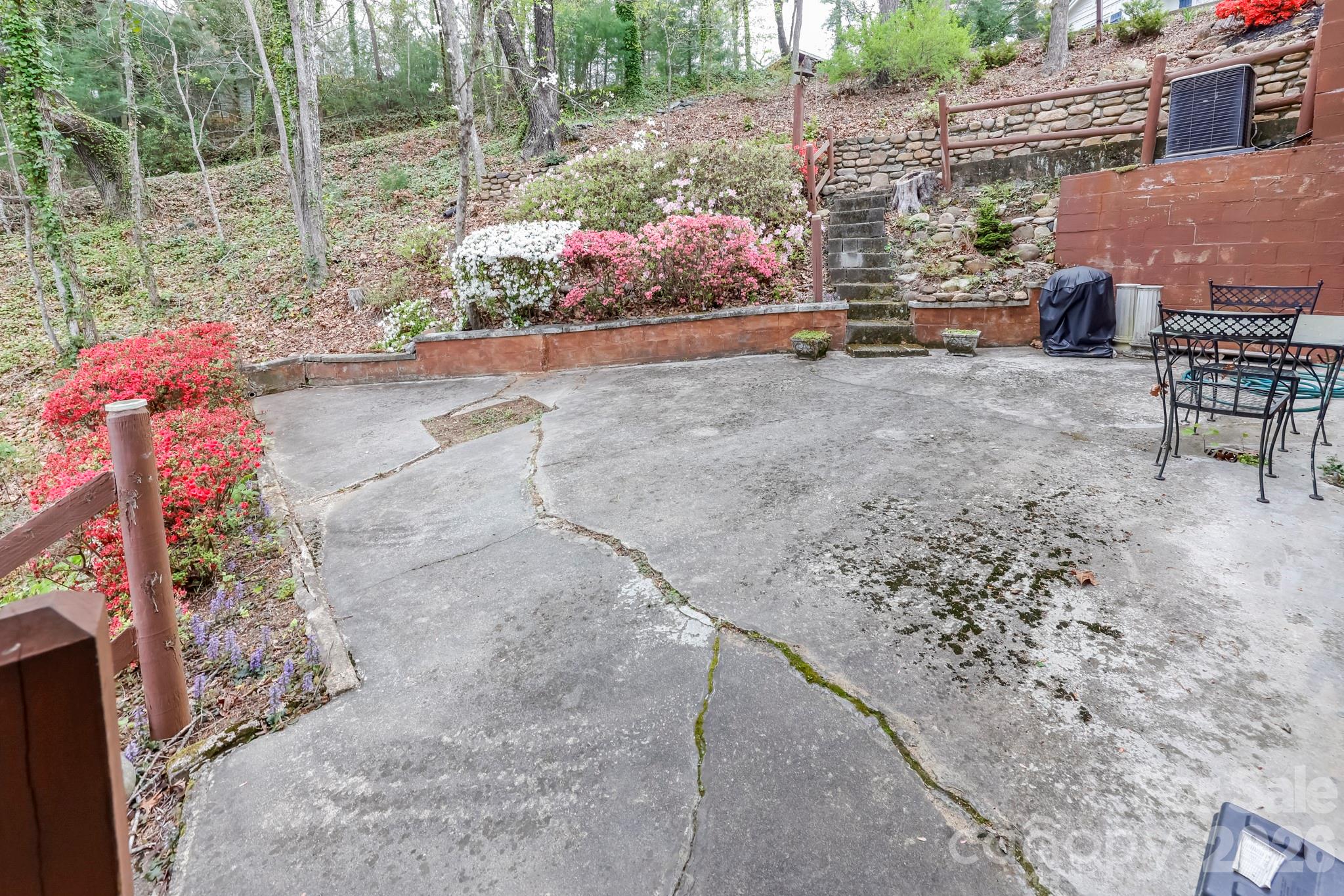 118 Rock Point Road Property Photo 8