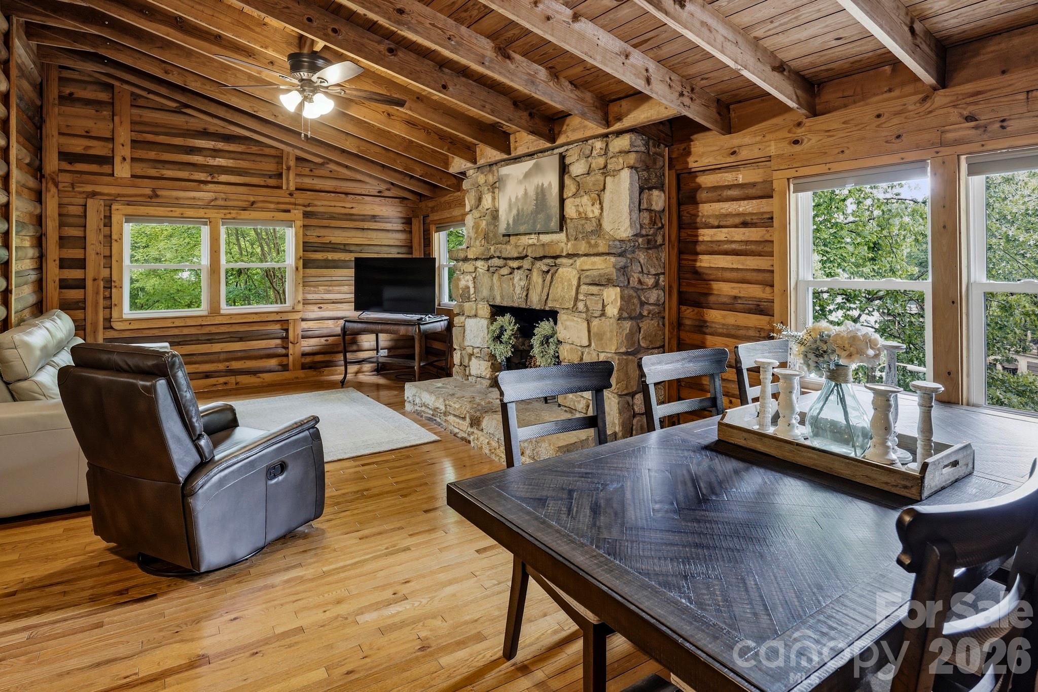 118 Rock Point Road Property Photo 9