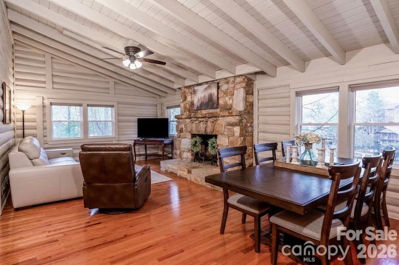 118 Rock Point Road Property Photo 10