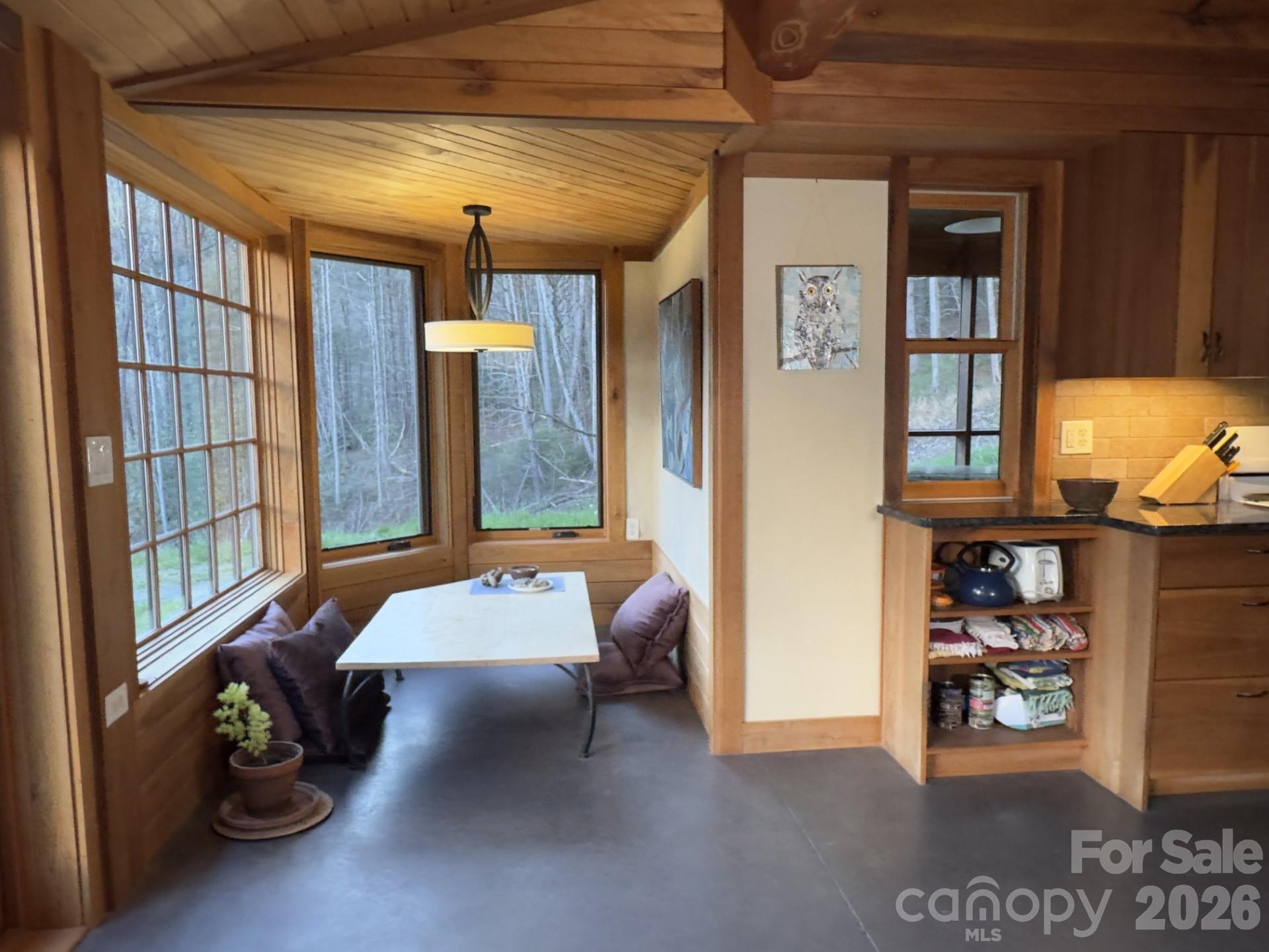1422 Middle Fork Road Property Photo 11
