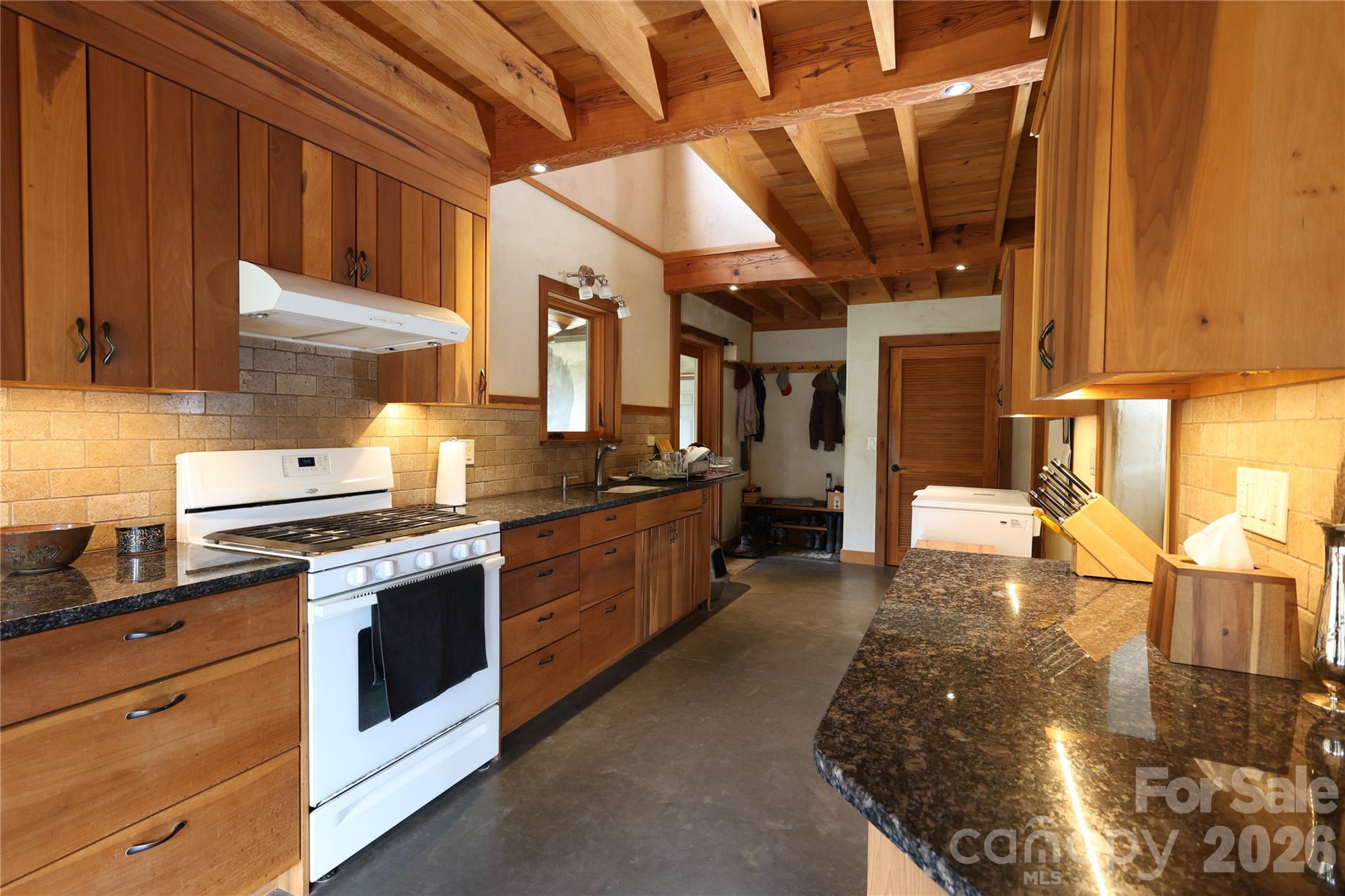 1422 Middle Fork Road Property Photo 12