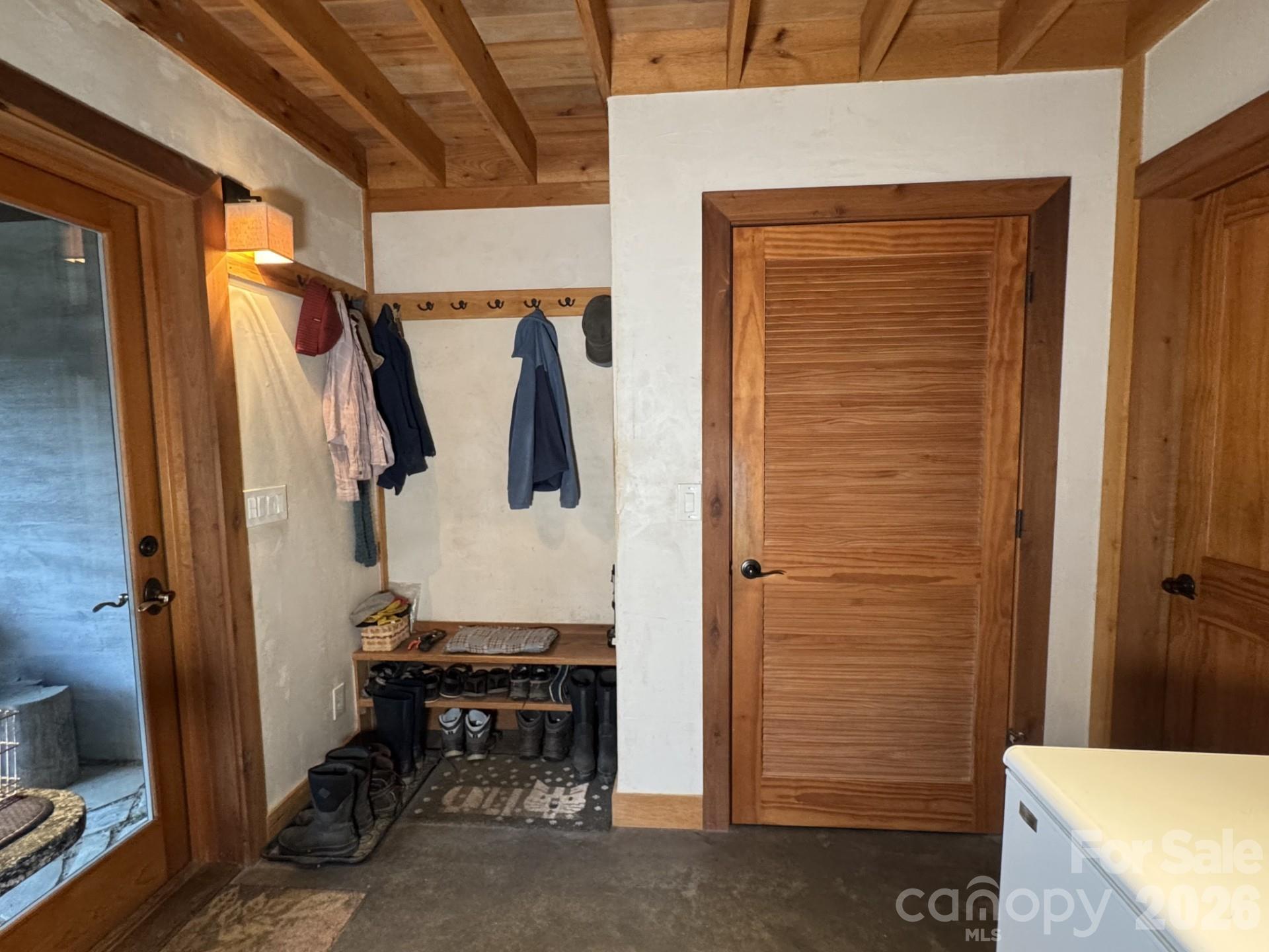 1422 Middle Fork Road Property Photo 15