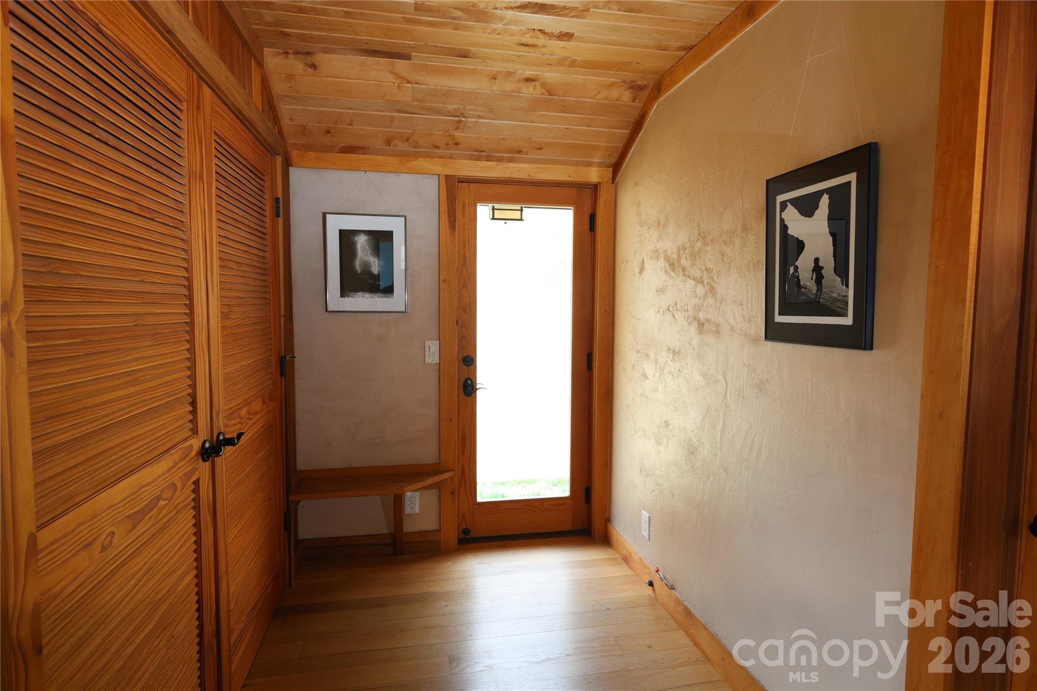 1422 Middle Fork Road Property Photo 32