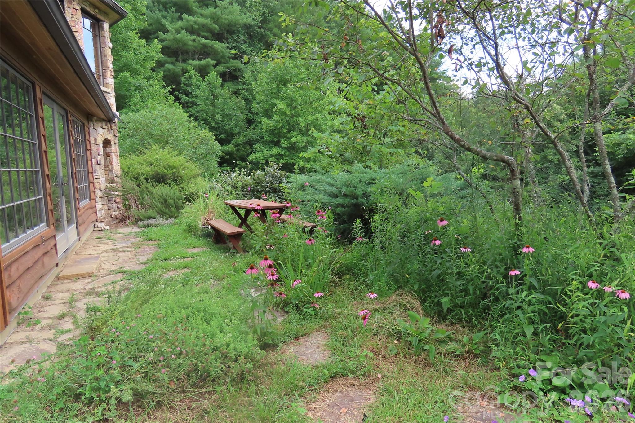 1422 Middle Fork Road Property Photo 39