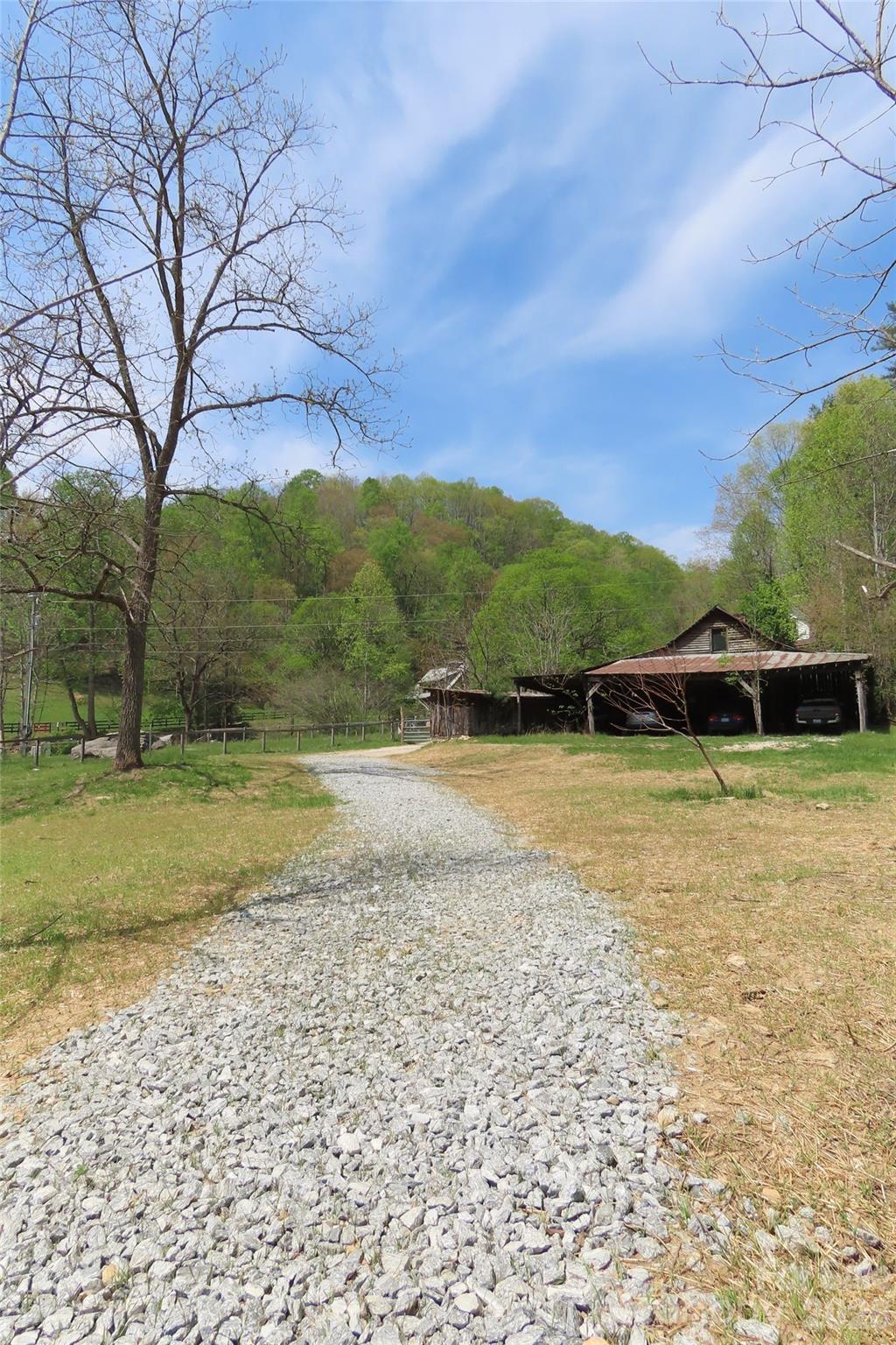 1422 Middle Fork Road Property Photo 45