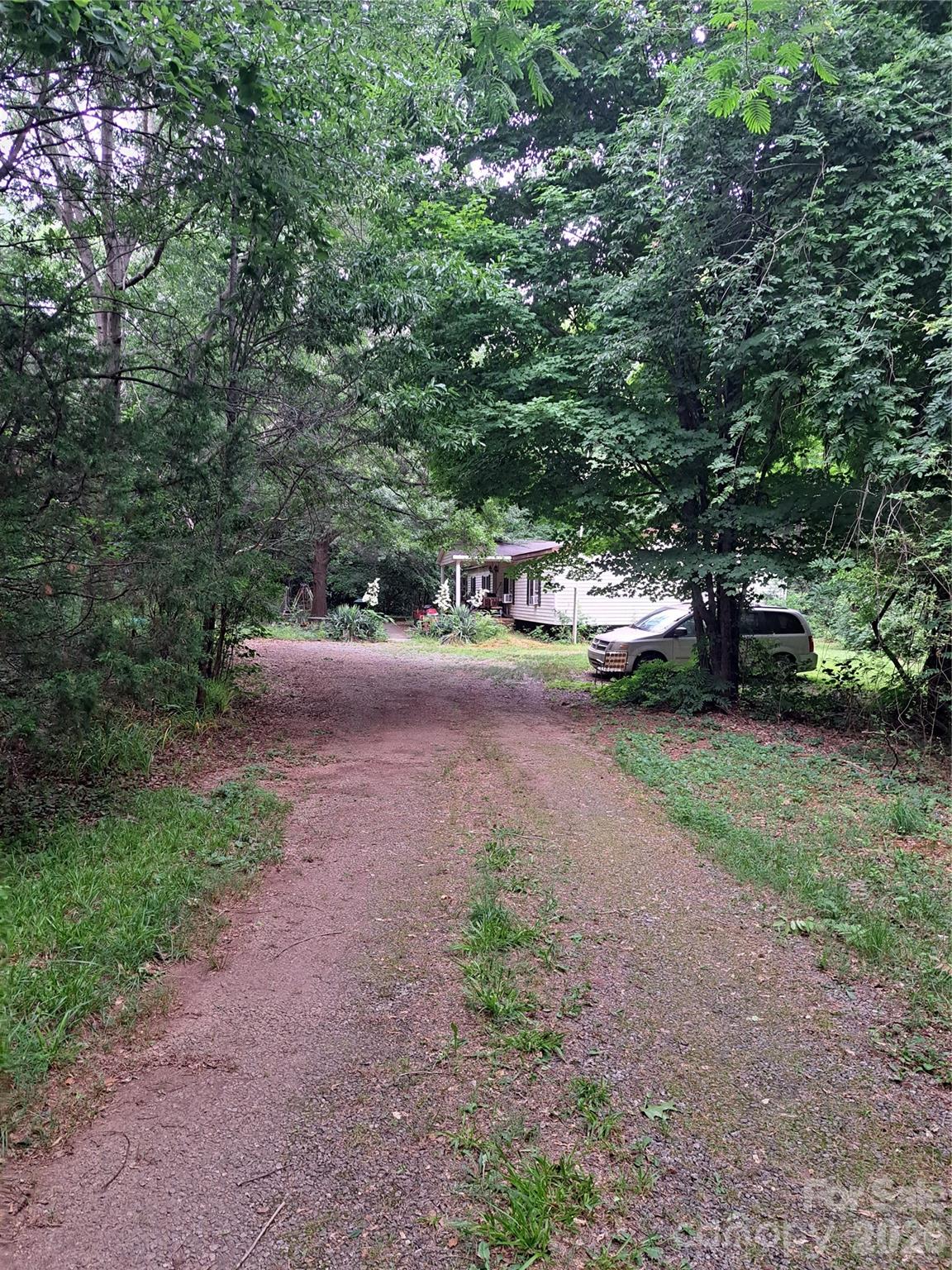 5023 Dogwood Lane Property Photo 2
