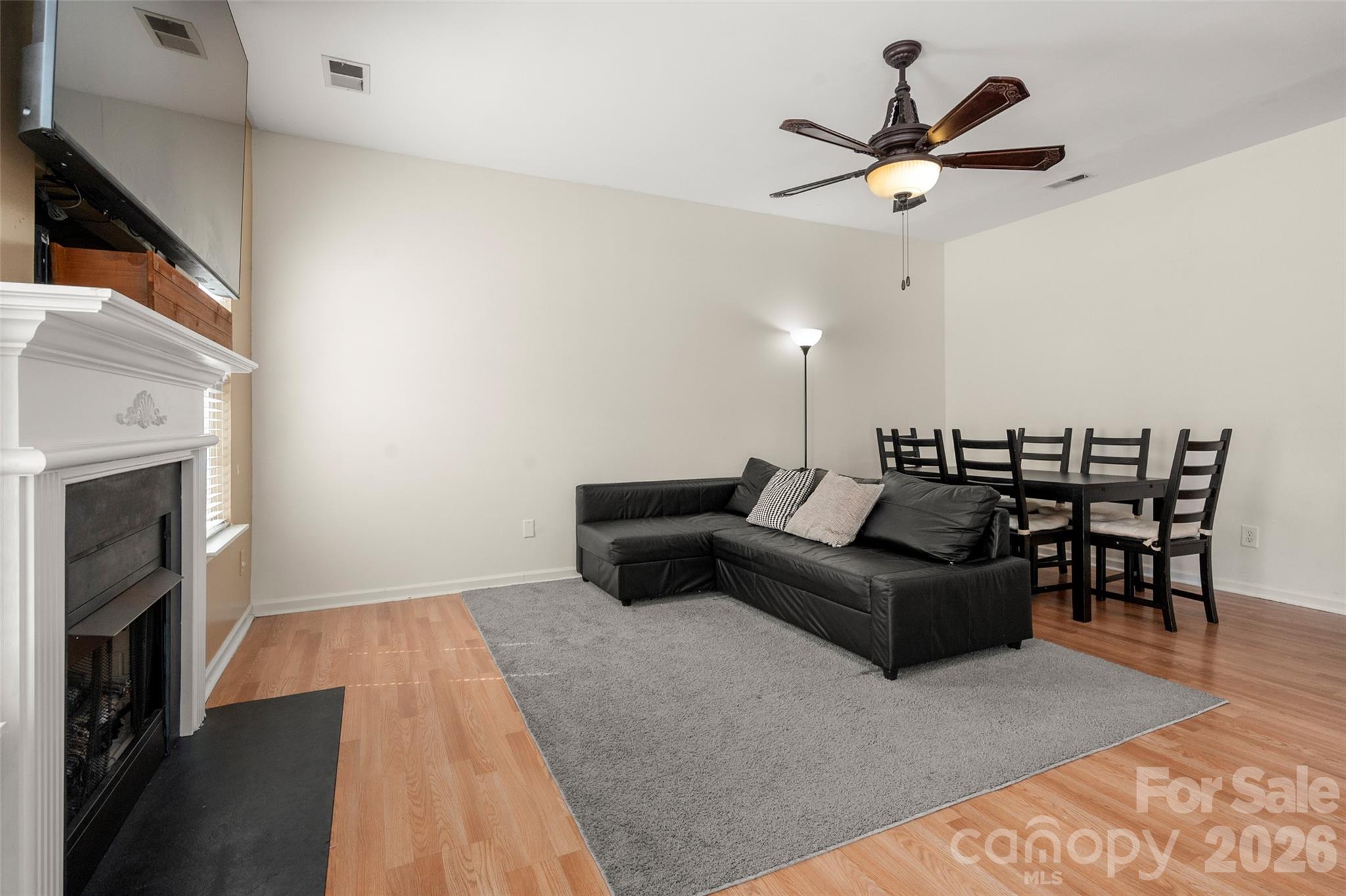 228 Tail Race Lane Property Photo 8