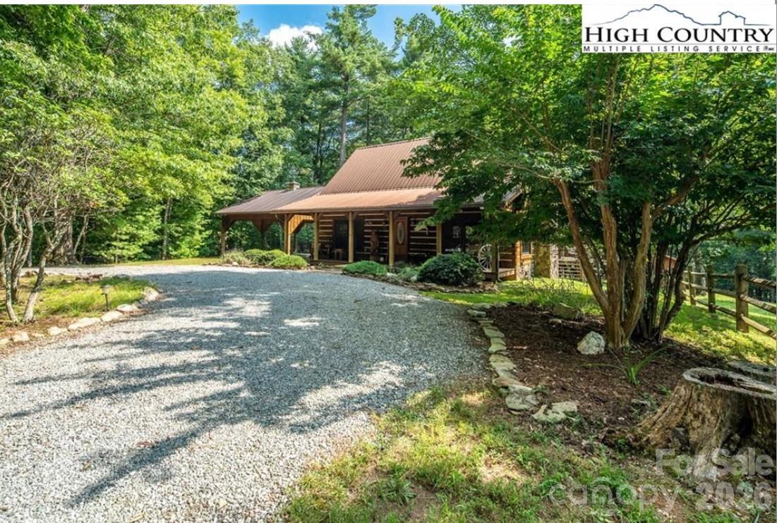 130 Hawkbill Road +barn+apartment Property Photo 6