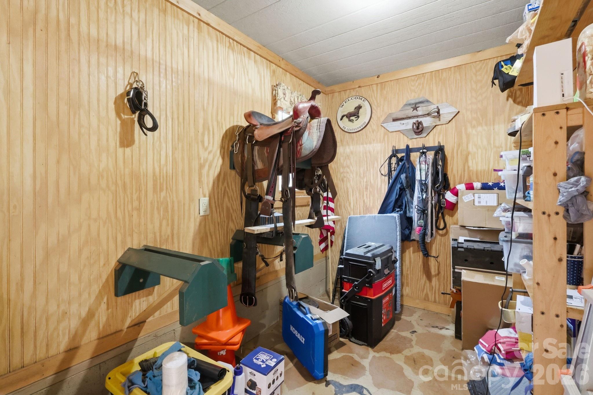 130 Hawkbill Road +barn+apartment Property Photo 28