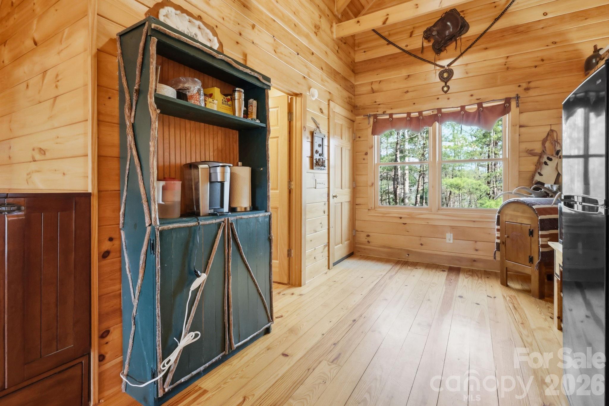 130 Hawkbill Road +barn+apartment Property Photo 32