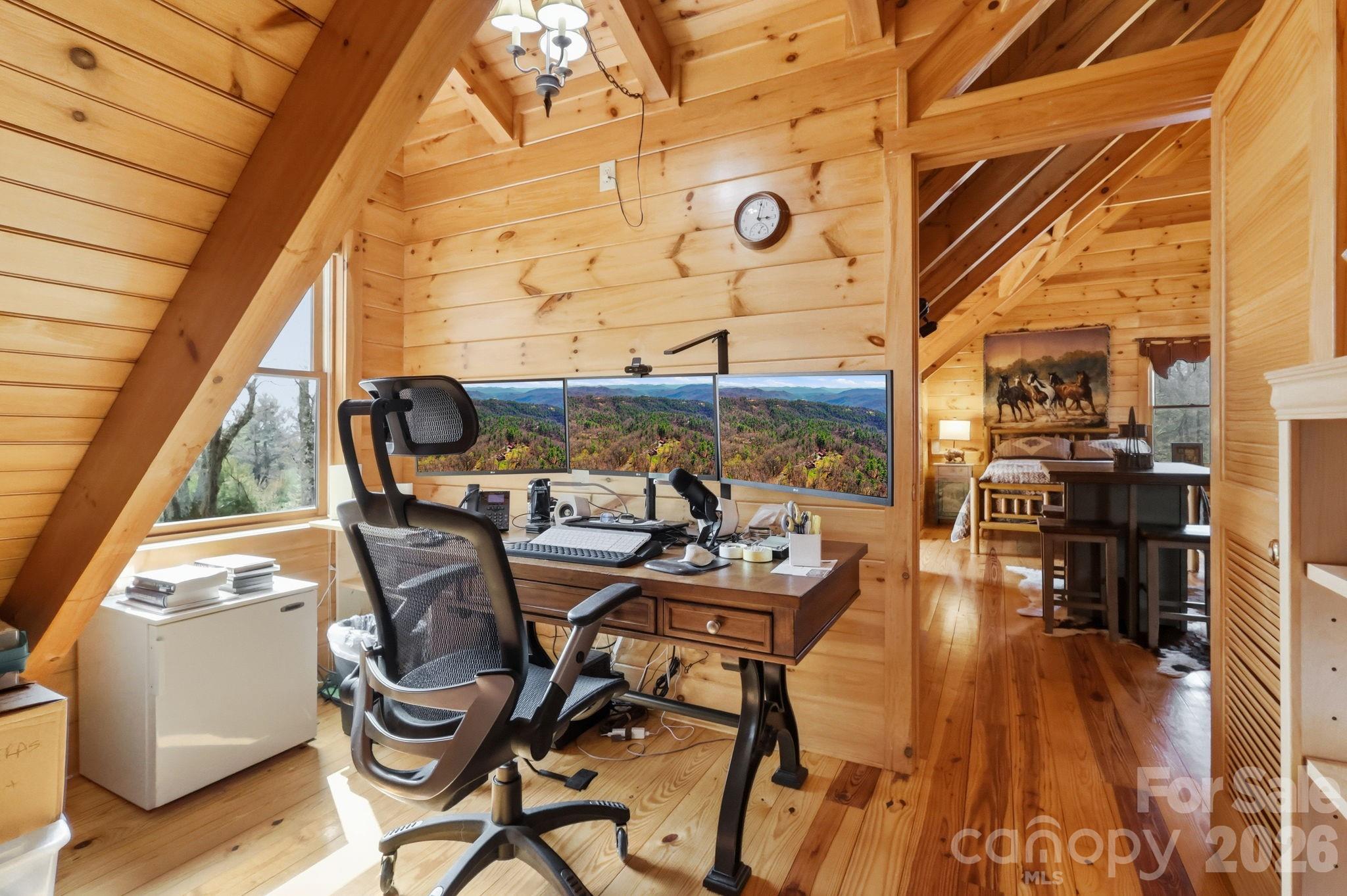 130 Hawkbill Road +barn+apartment Property Photo 34