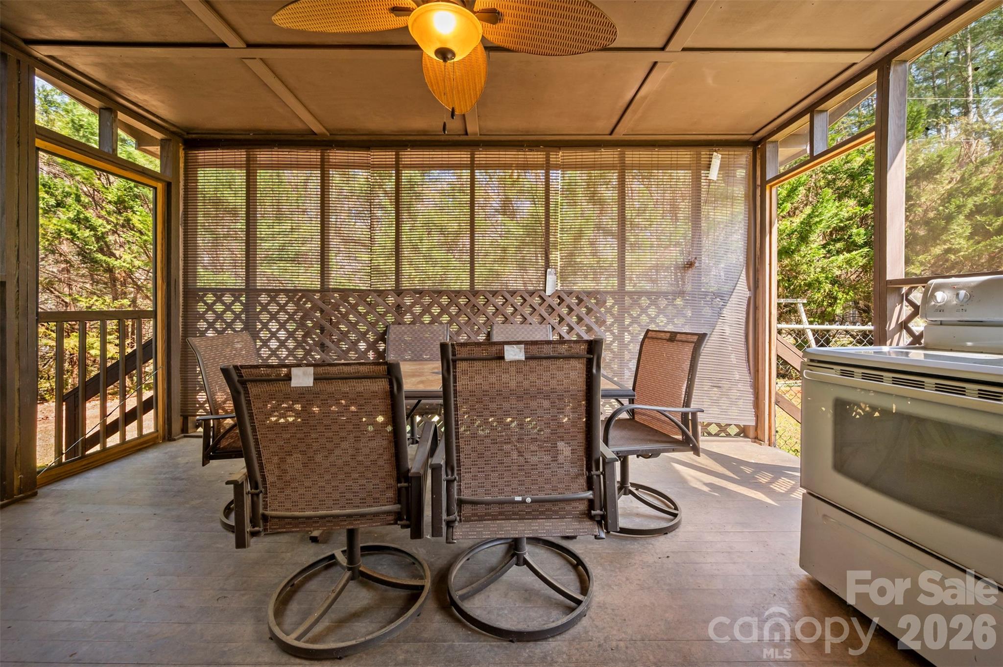 101 Cove Creek Drive Property Photo 23