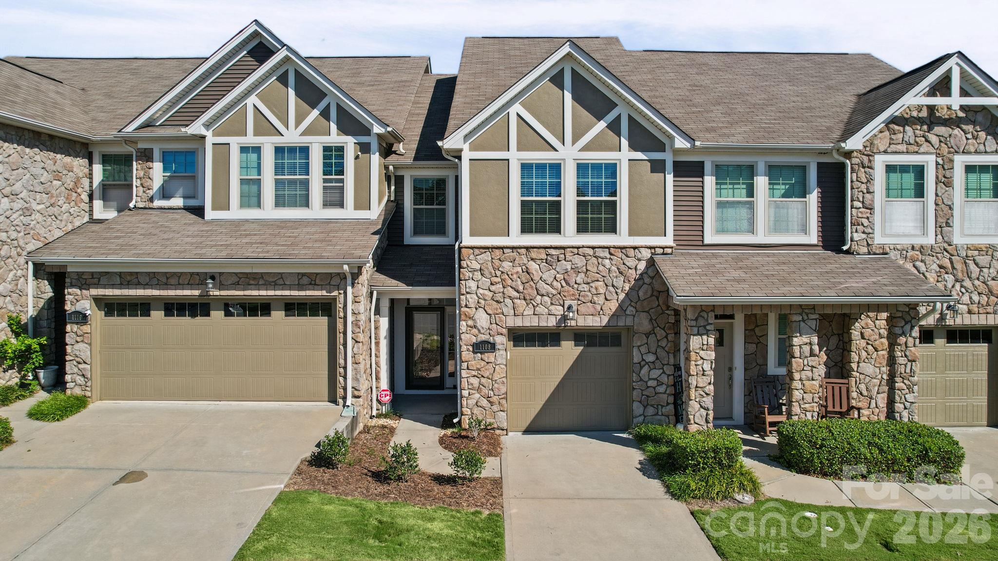 1108 Roderick Drive Property Photo 2