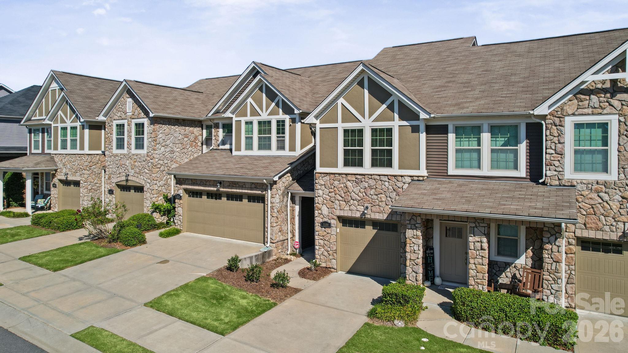 1108 Roderick Drive Property Photo 4