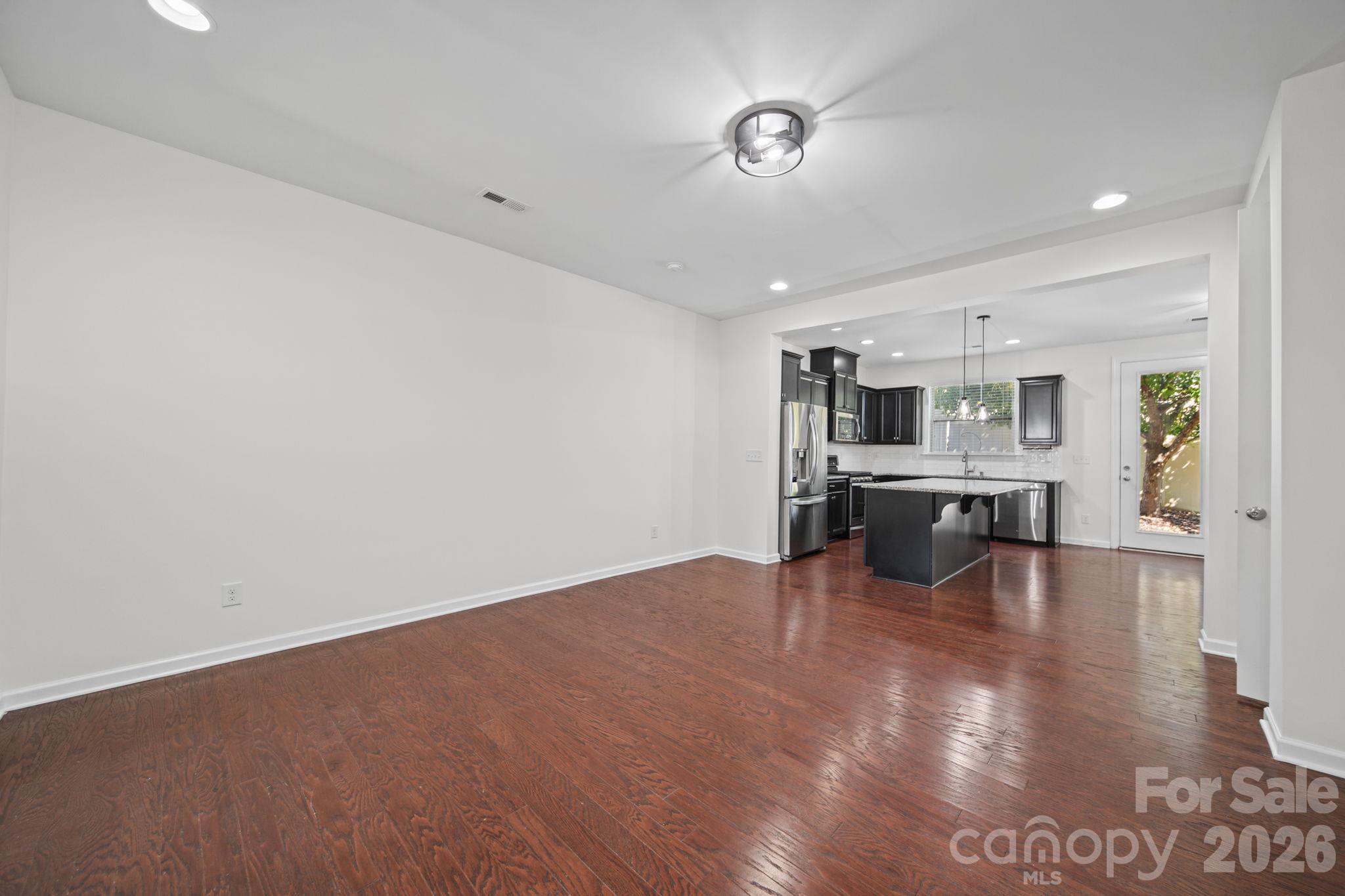 1108 Roderick Drive Property Photo 6