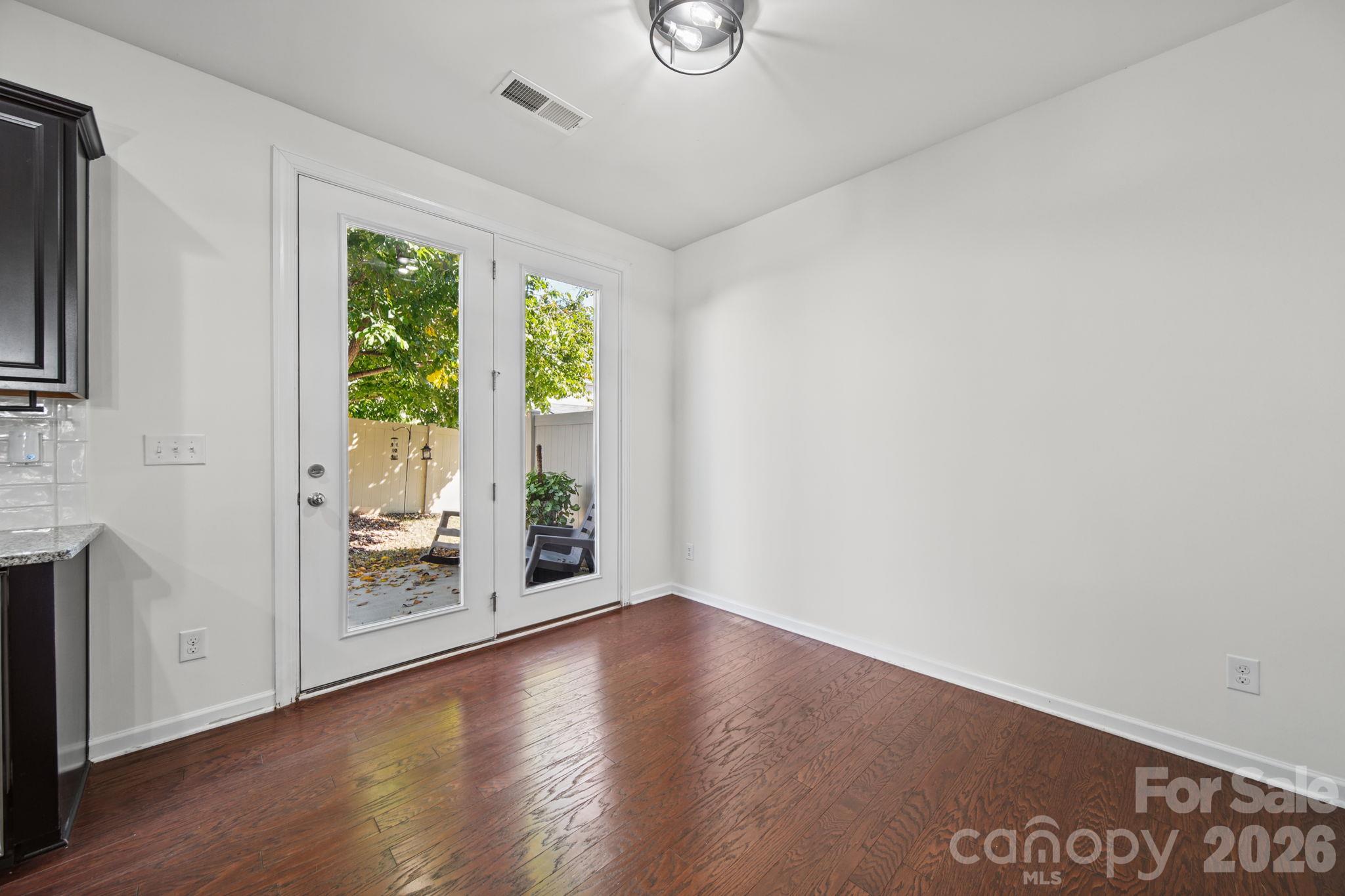 1108 Roderick Drive Property Photo 10