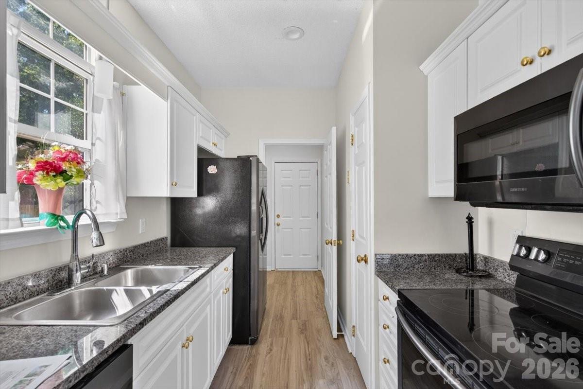 12548 Panthersville Drive Property Photo 16