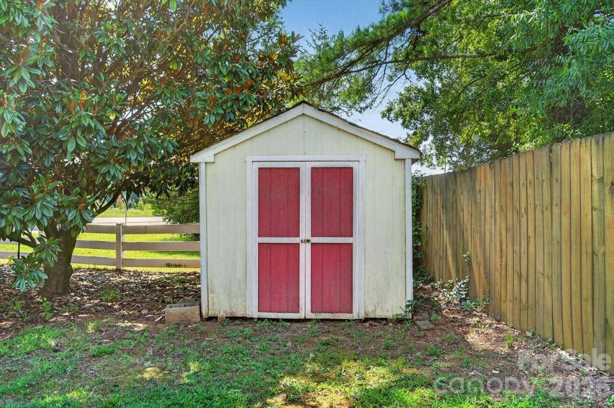 12548 Panthersville Drive Property Photo 47