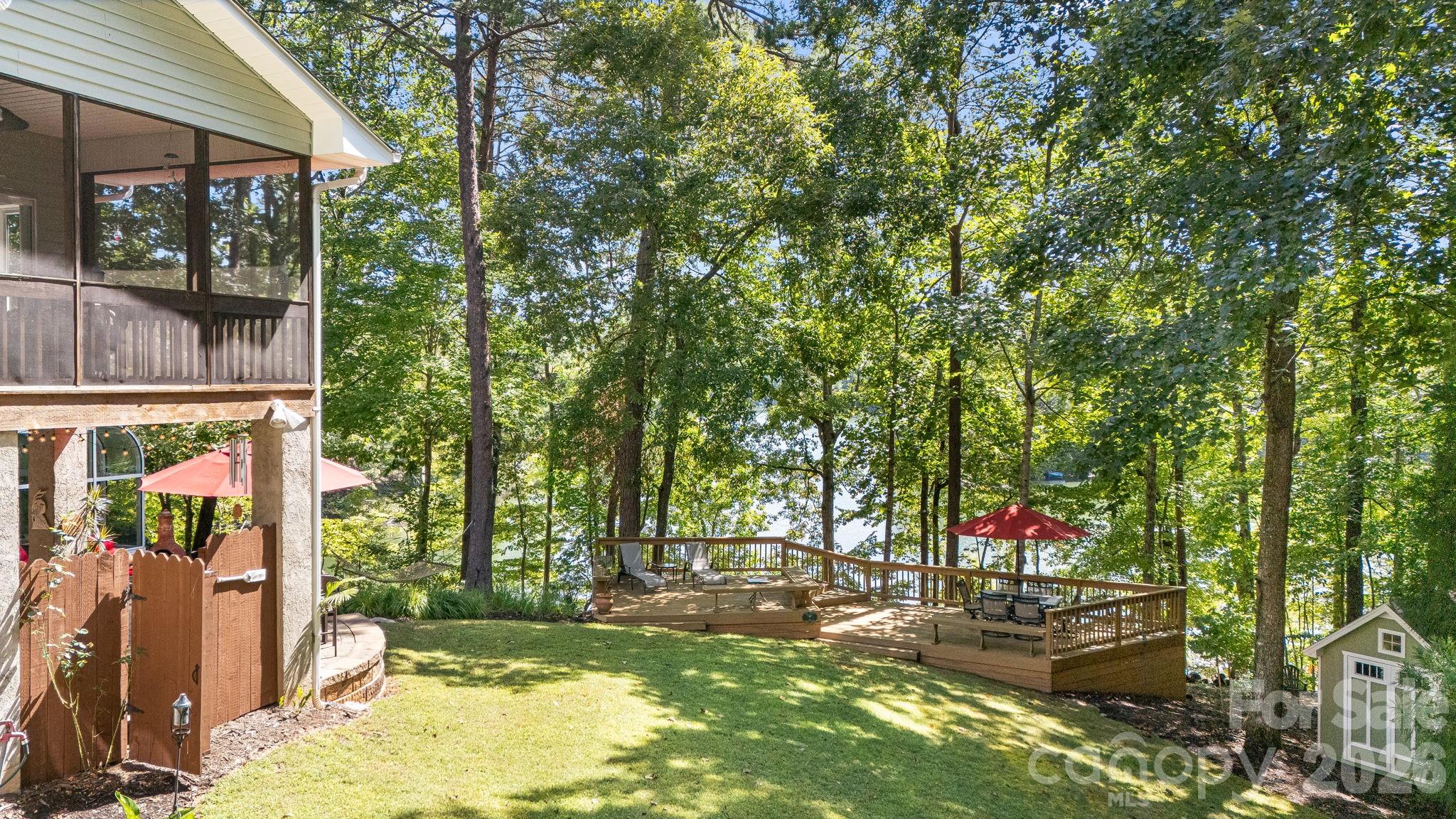91 Island View Court Property Photo 30