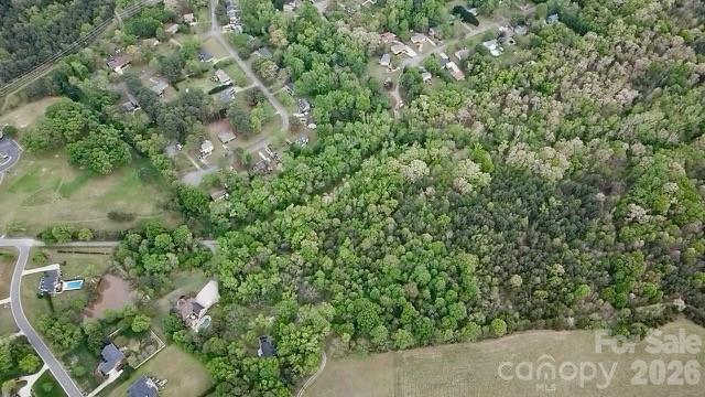 1 Miller Pond Road Property Photo 13