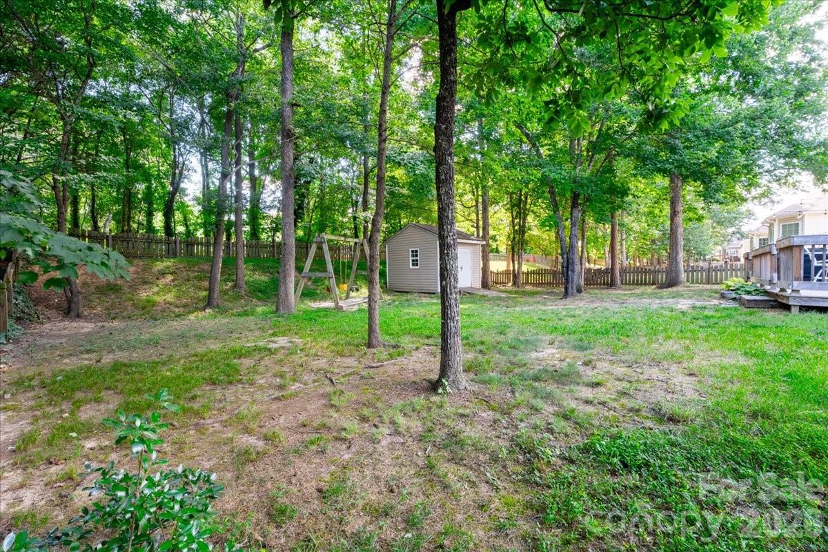 8006 Fine Robe Drive Property Photo 35