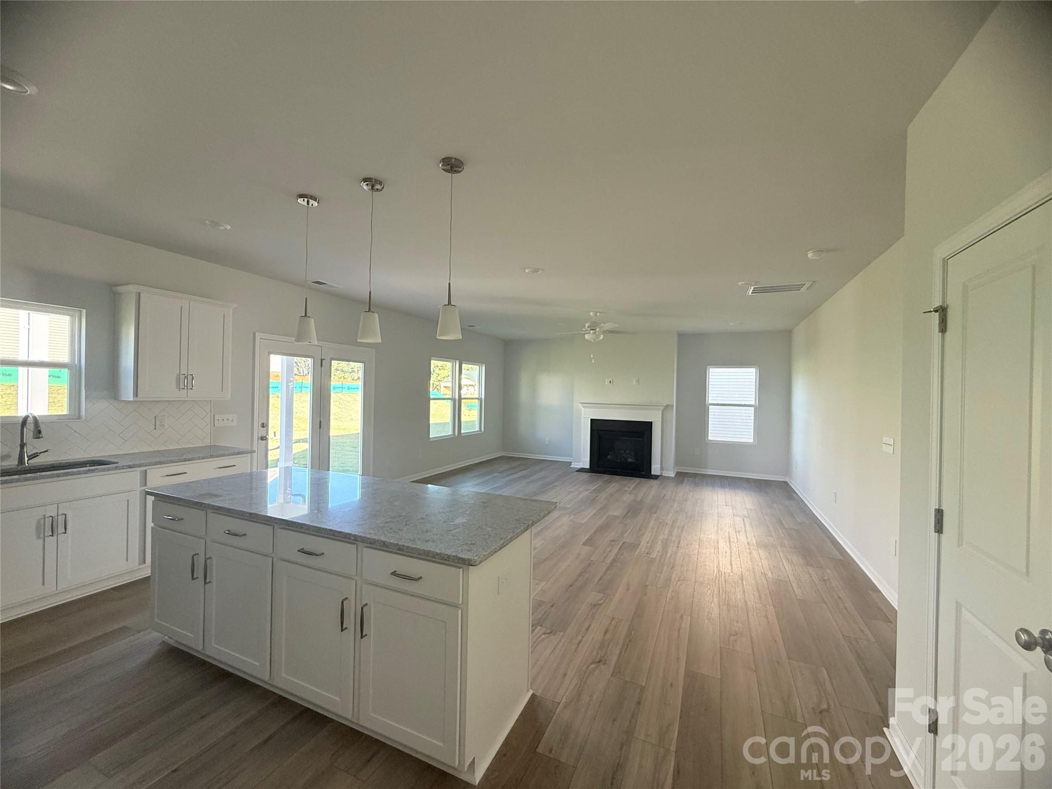 1227 Bansal Drive 184 Property Photo 8