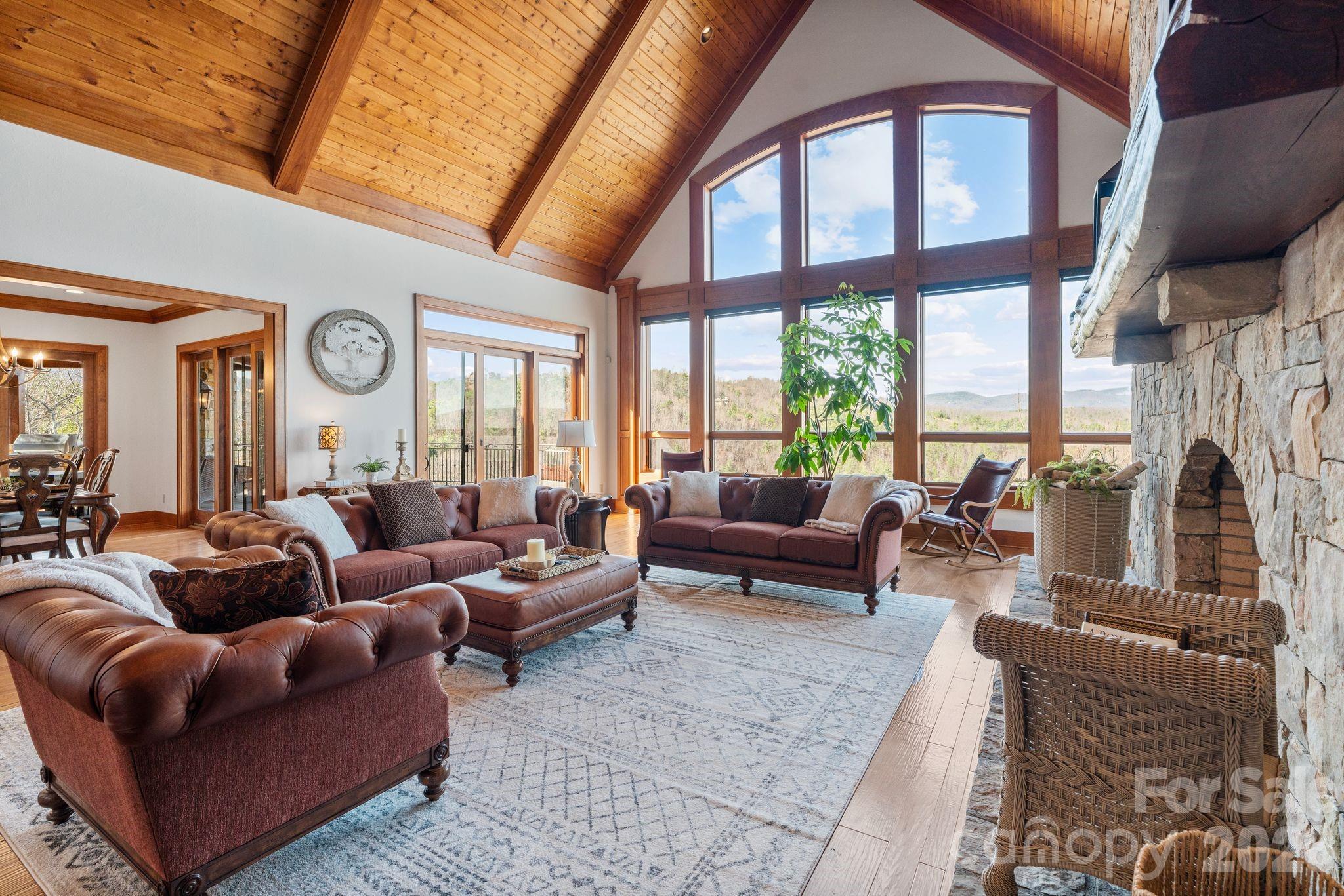 2054 Reynolds Parkway Property Photo 6