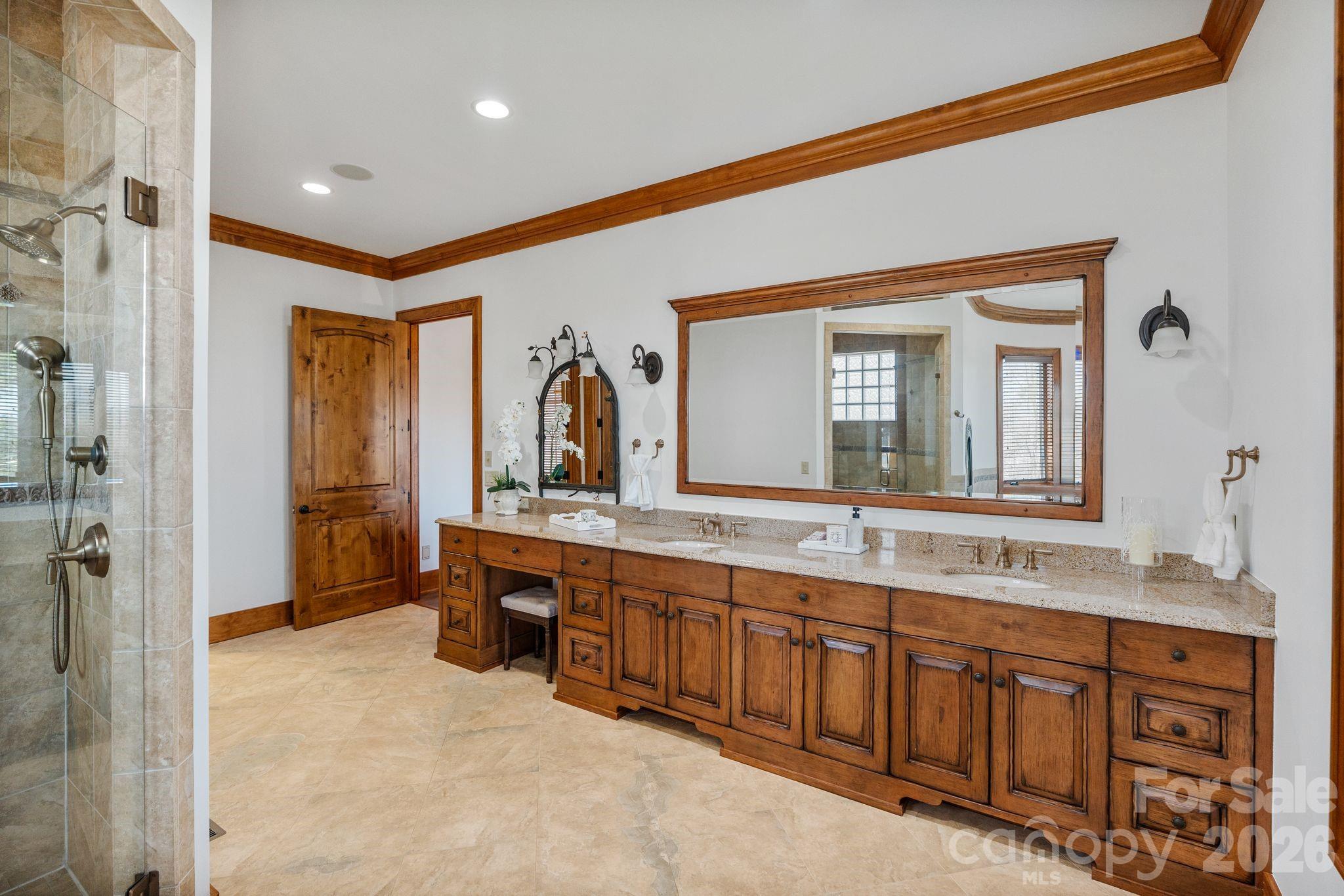 2054 Reynolds Parkway Property Photo 14
