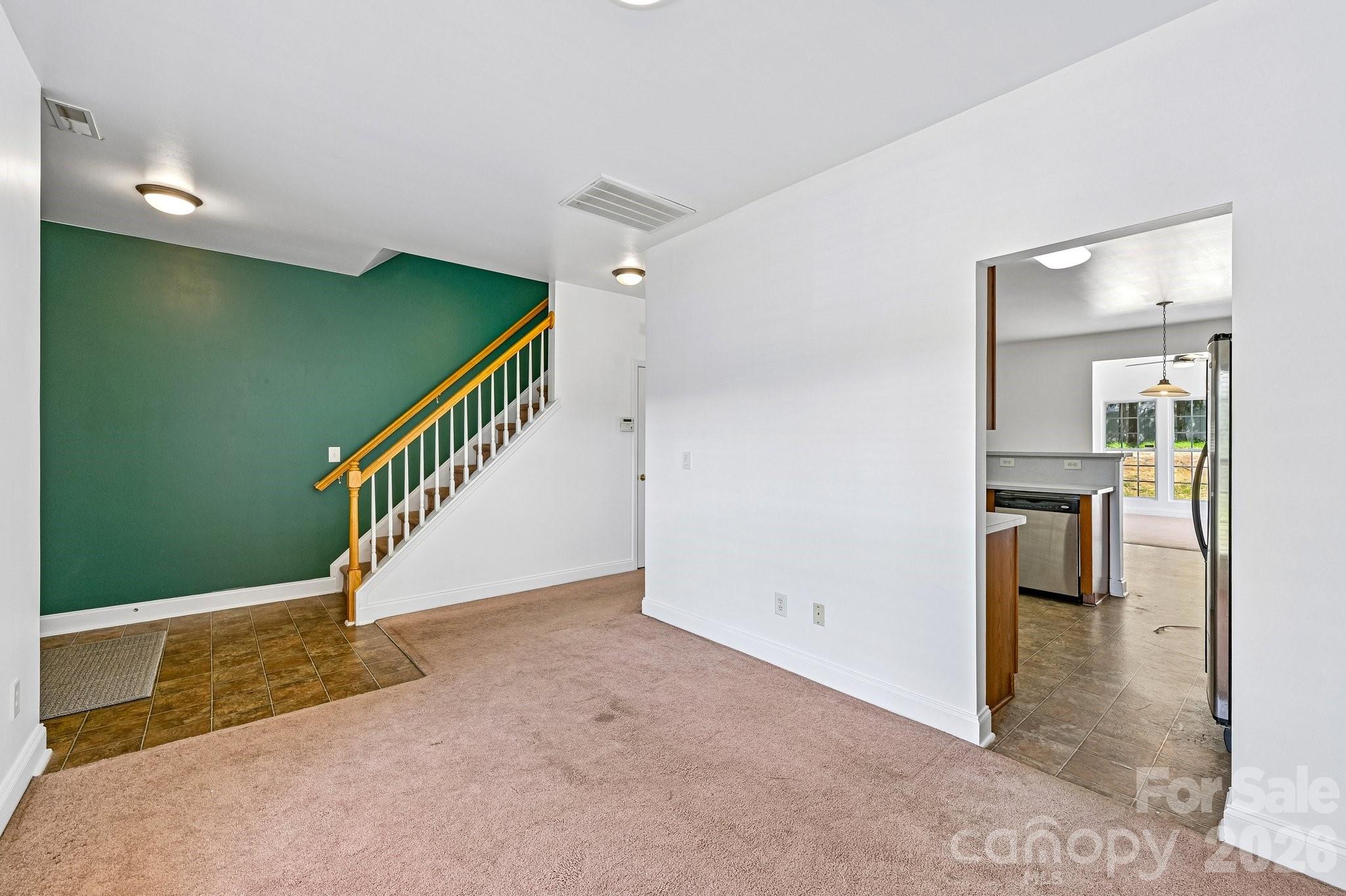 8718 Buttonwood Court Property Photo 5