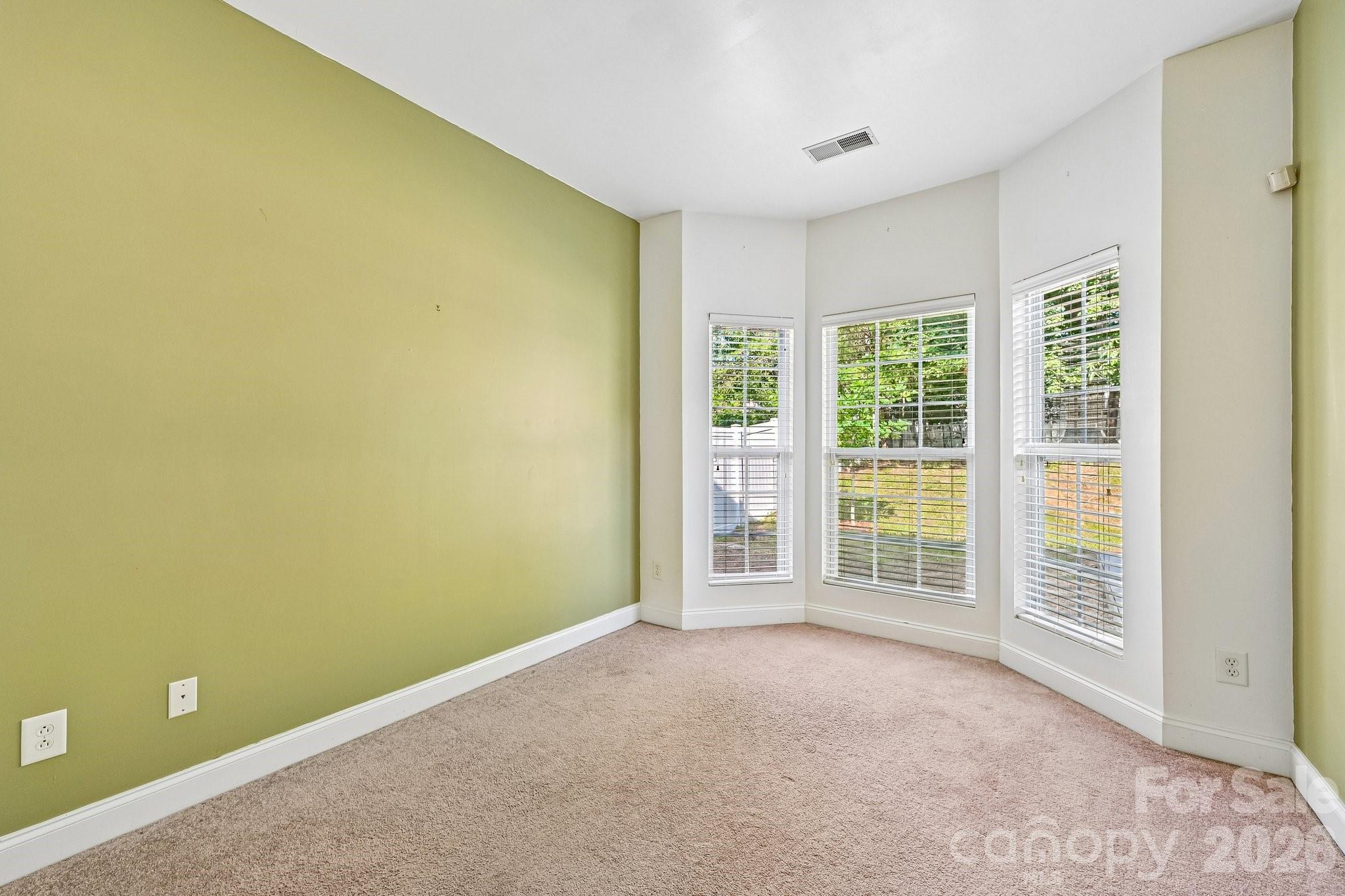 8718 Buttonwood Court Property Photo 18