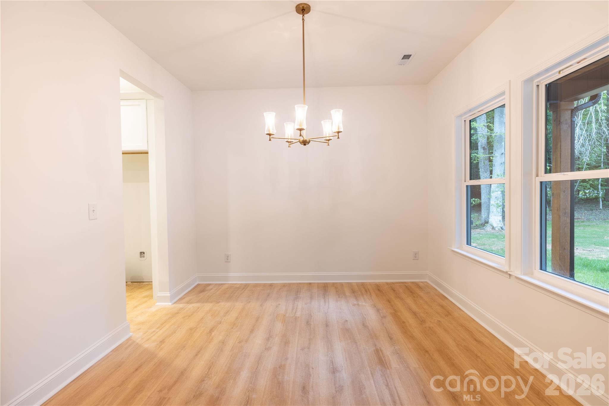 320 Blue Heron Road Property Photo 8