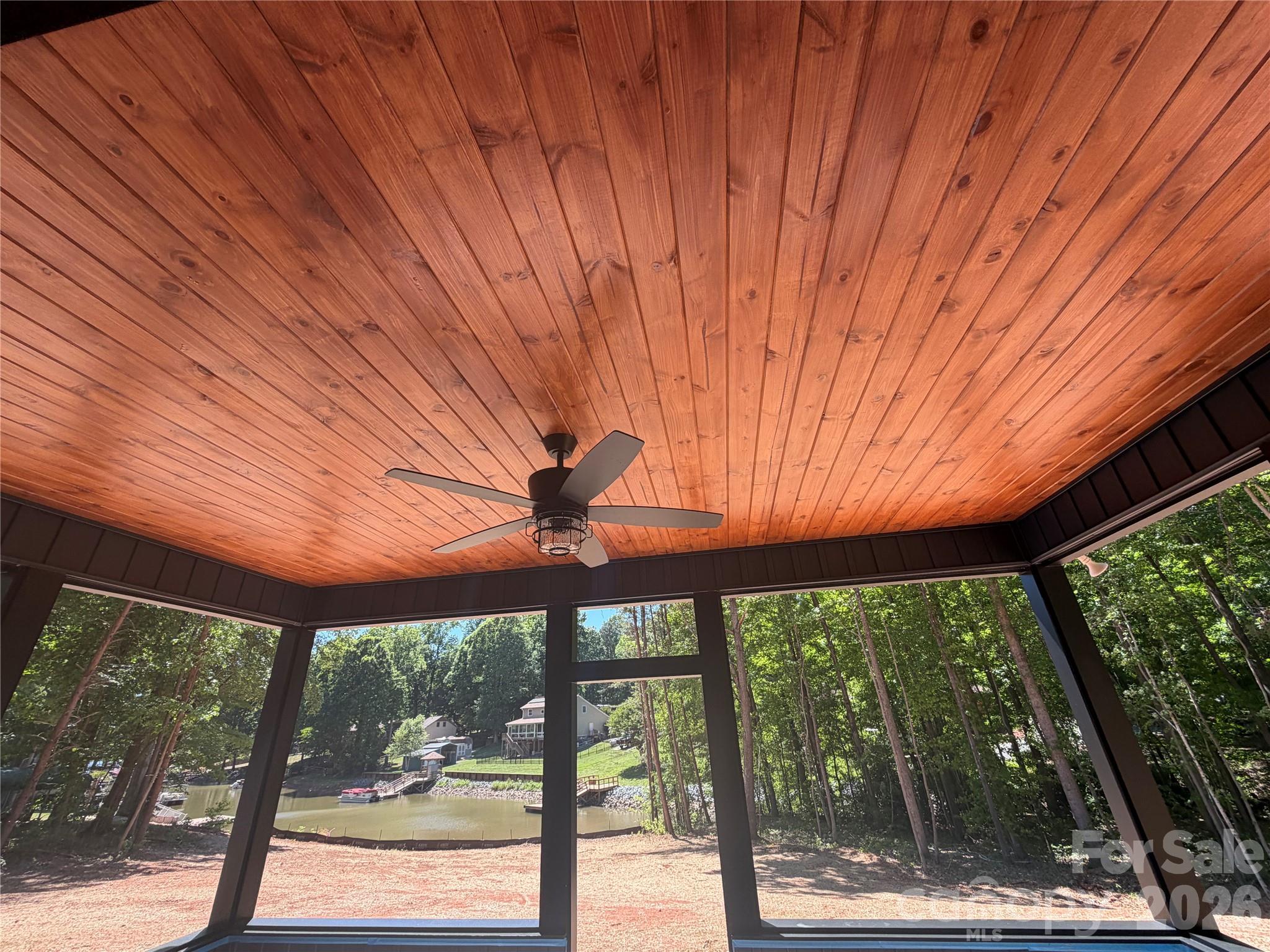 320 Blue Heron Road Property Photo 9