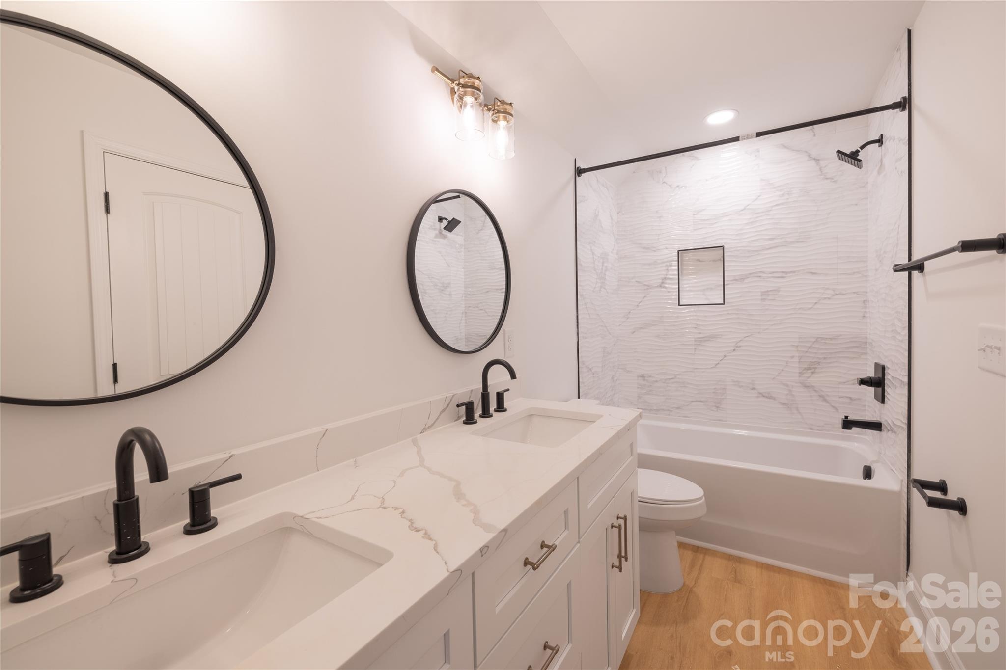 320 Blue Heron Road Property Photo 10