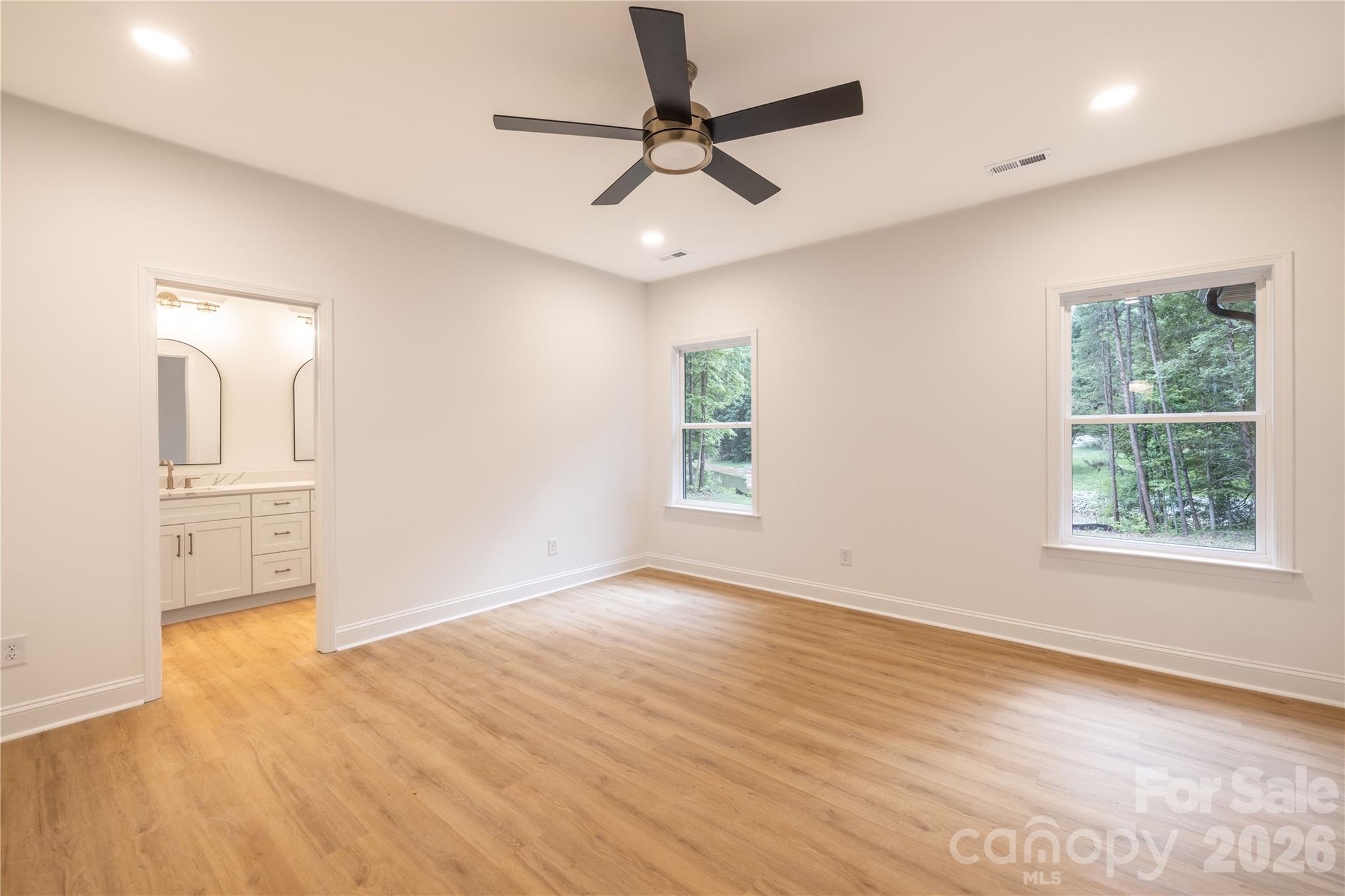 320 Blue Heron Road Property Photo 26