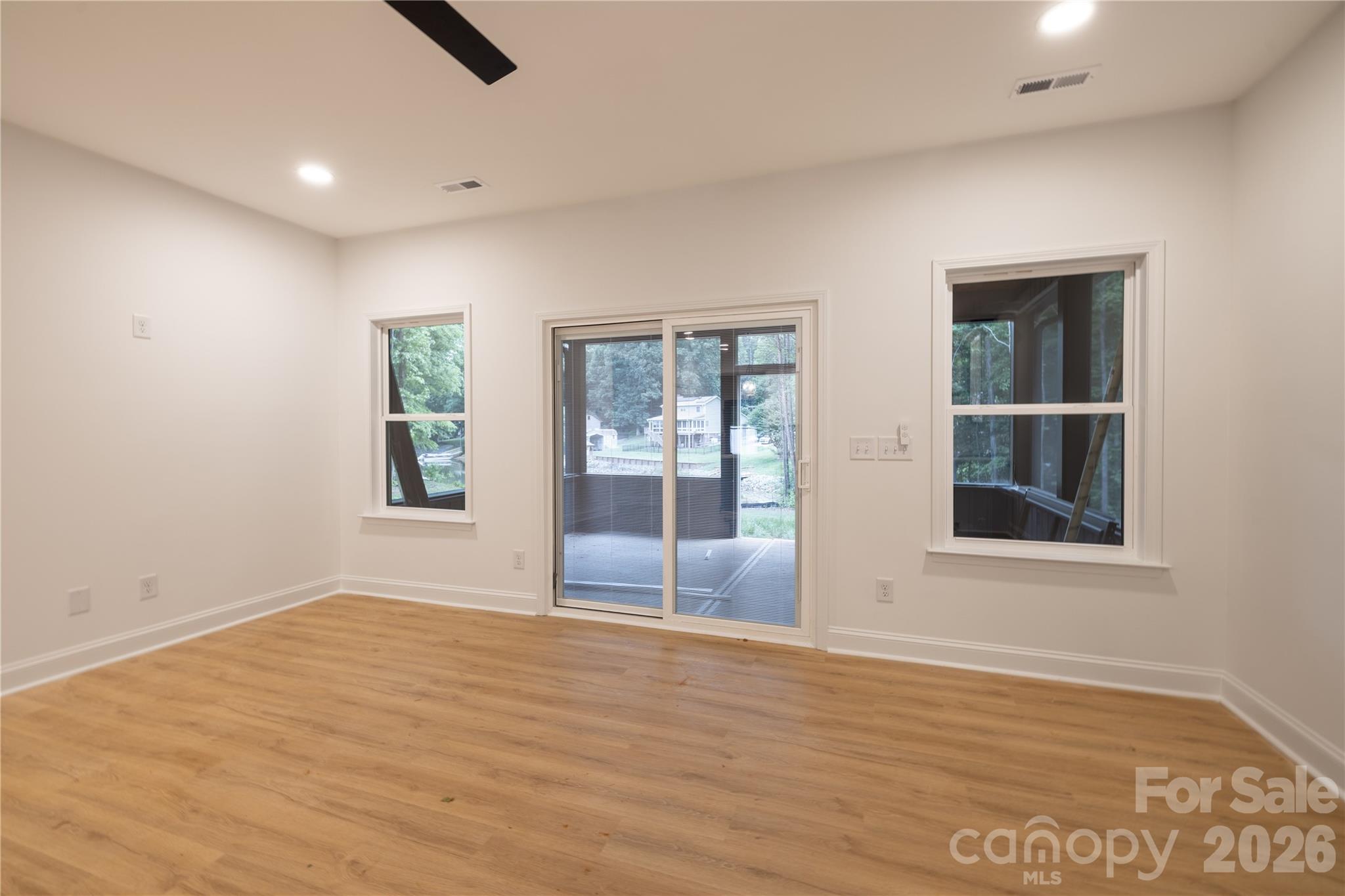 320 Blue Heron Road Property Photo 29